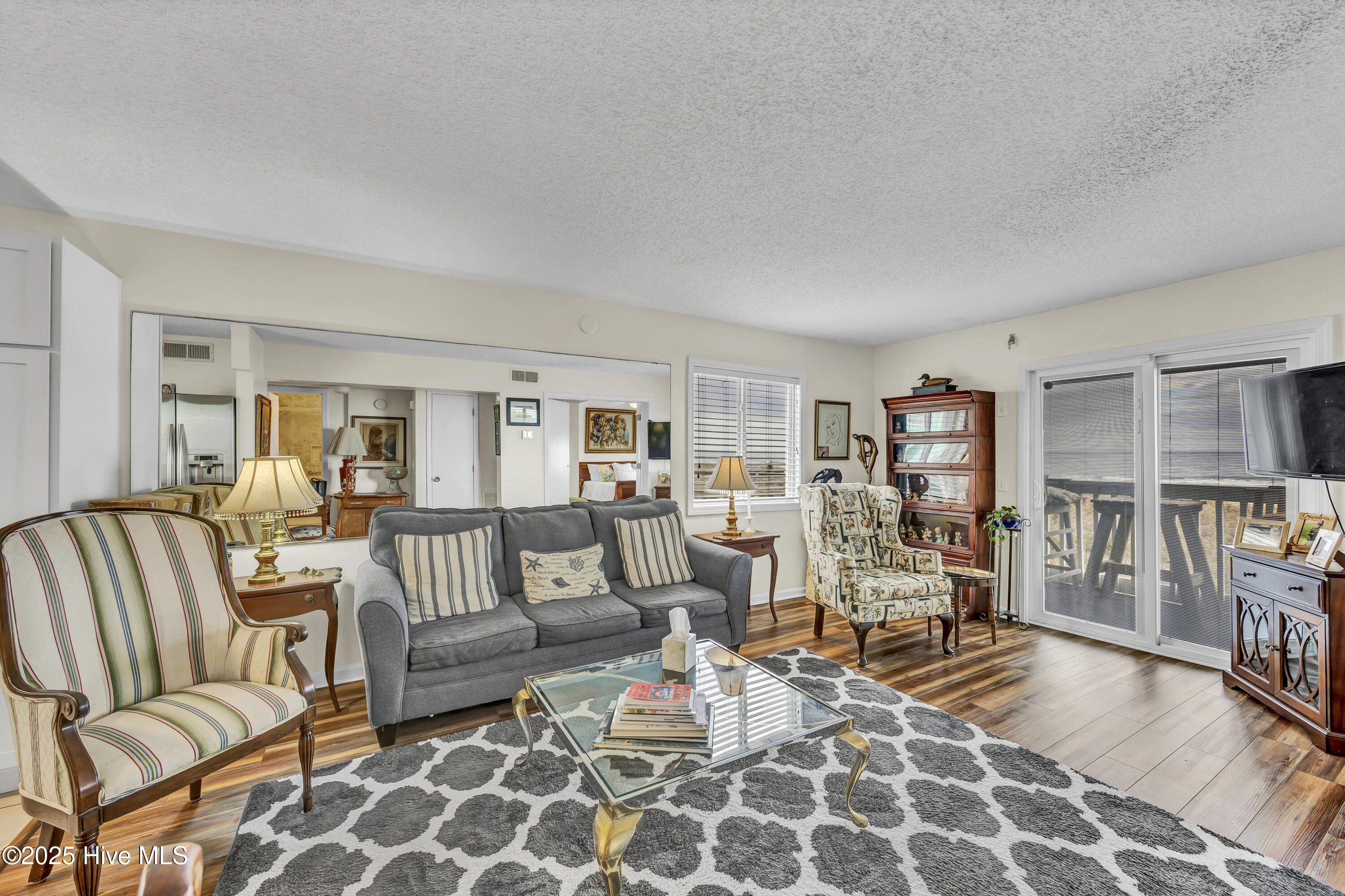 100546557 | Photo 20