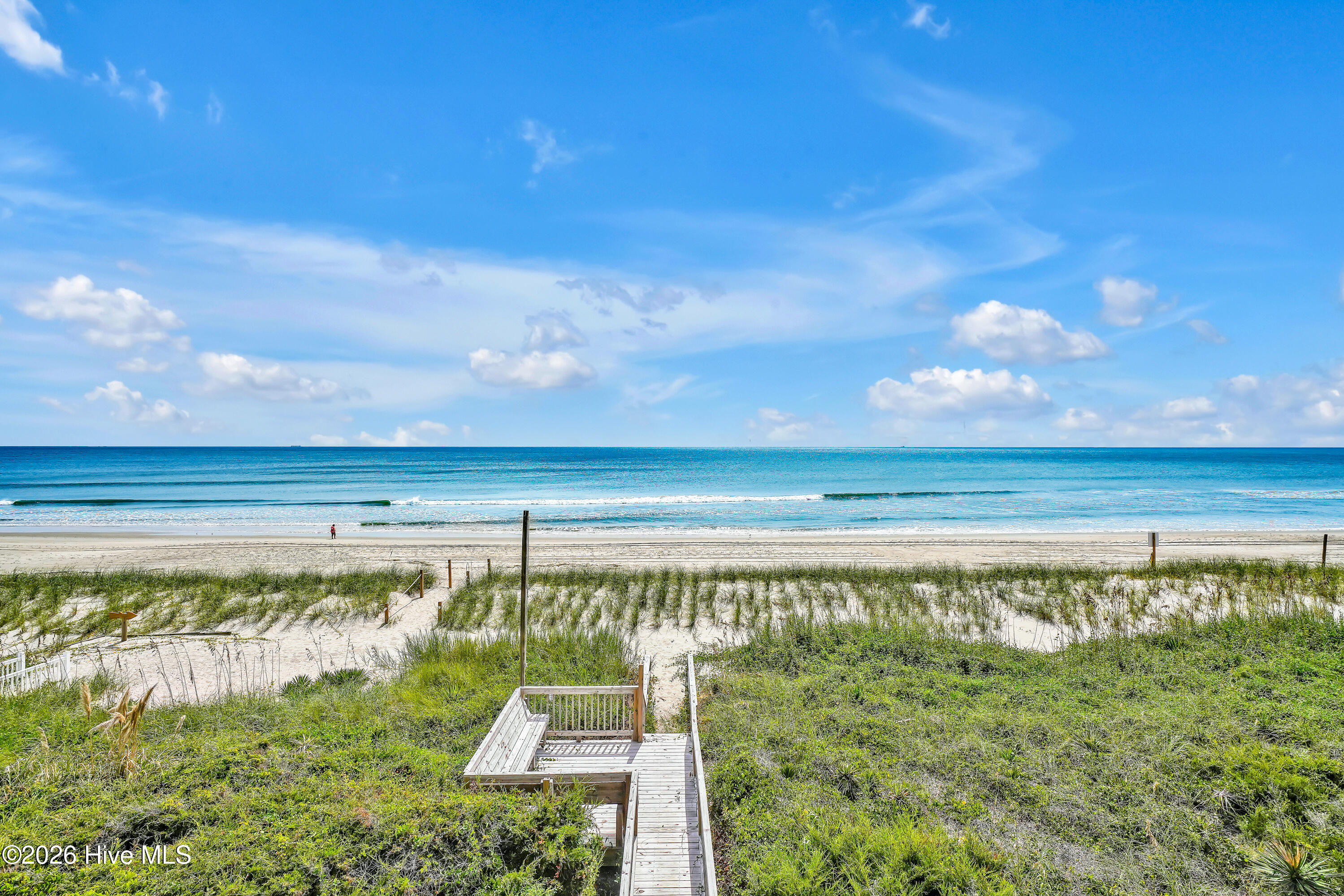 100554834 | Photo 28