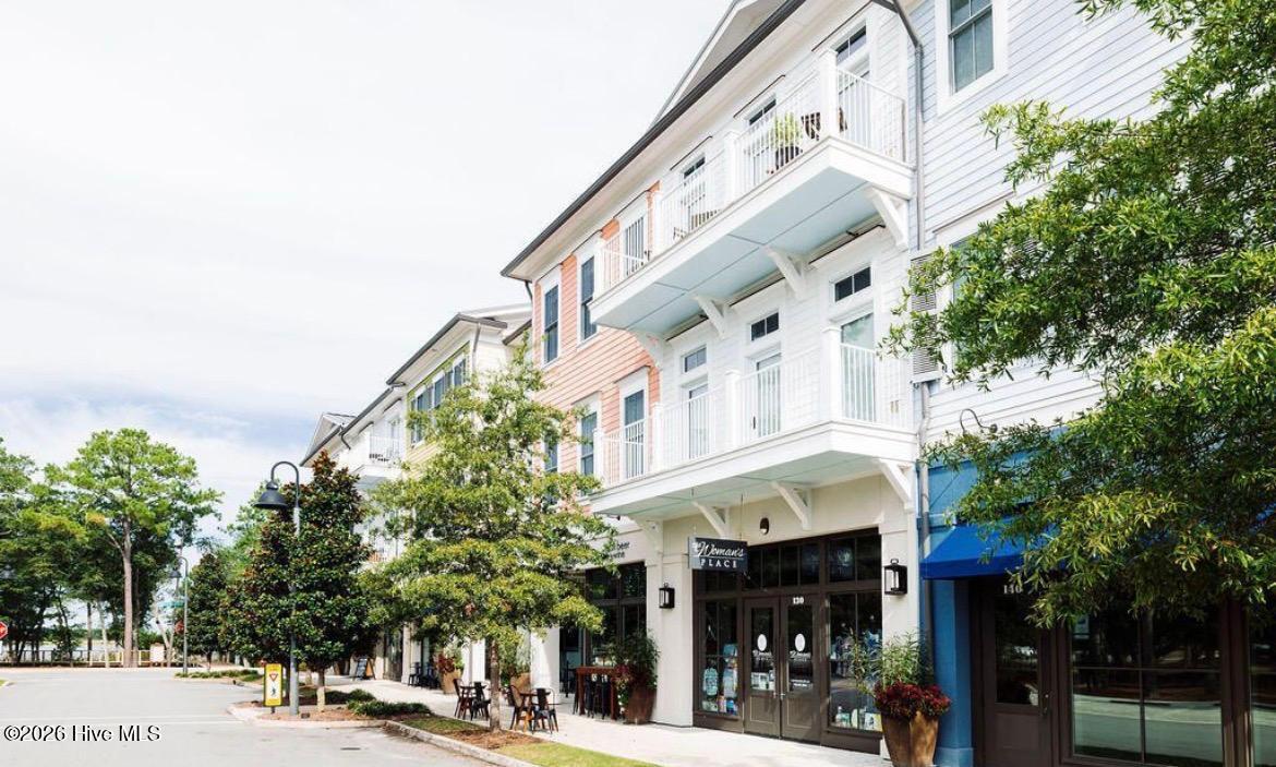 100560299 | Photo 133