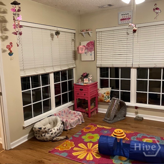 Sunroom off of master, with door to kitchen