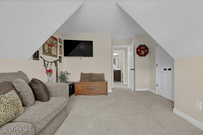 100545238 | Photo 17