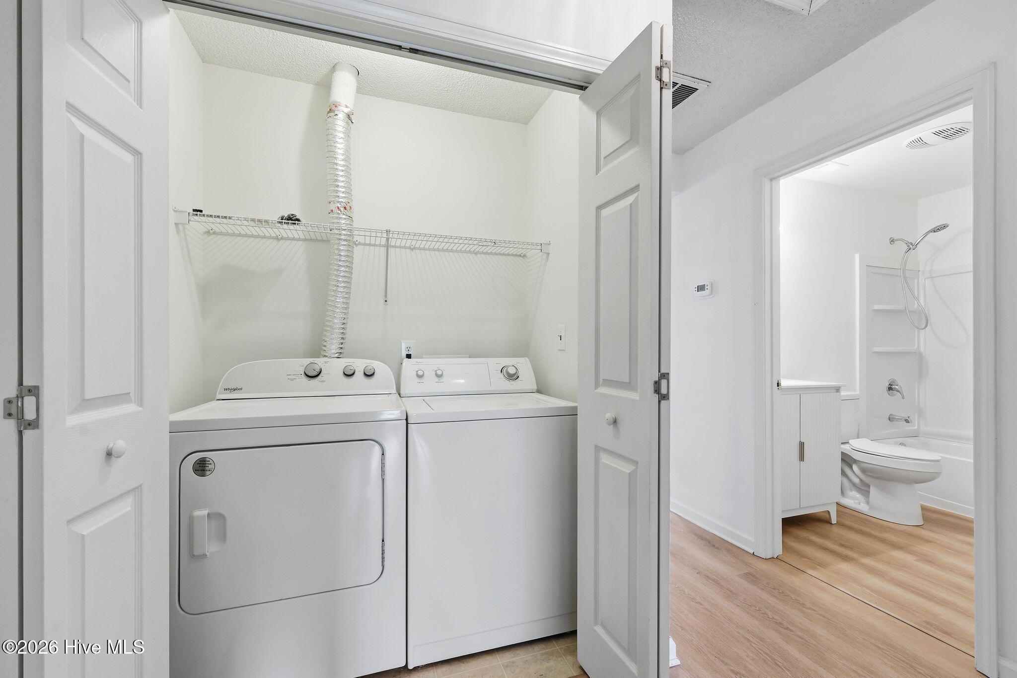 40-web-or-mls-502 Courtyard East 082