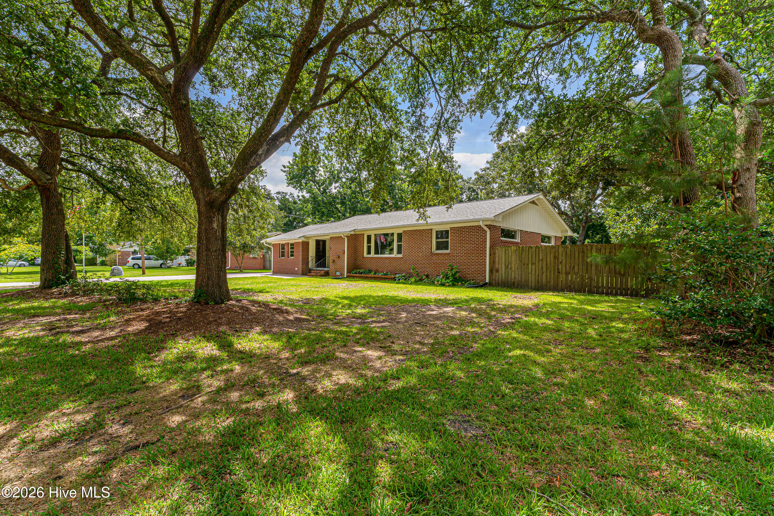 4111 Country Club Road,Morehead City