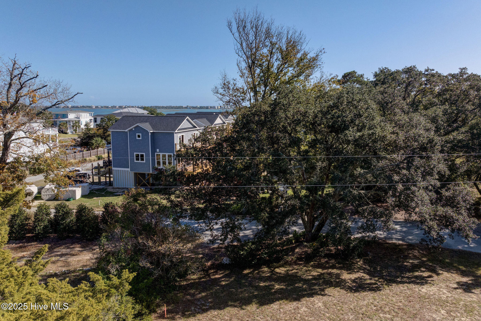 100540434 | Photo 15