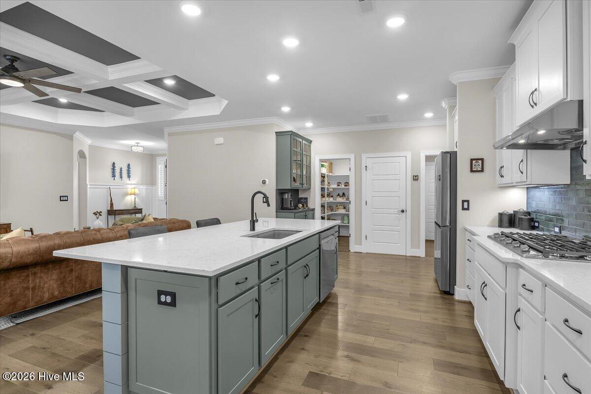 100552703 | Photo 16