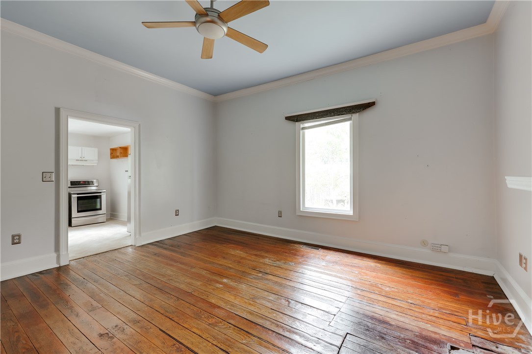 den with original heart pine flooring