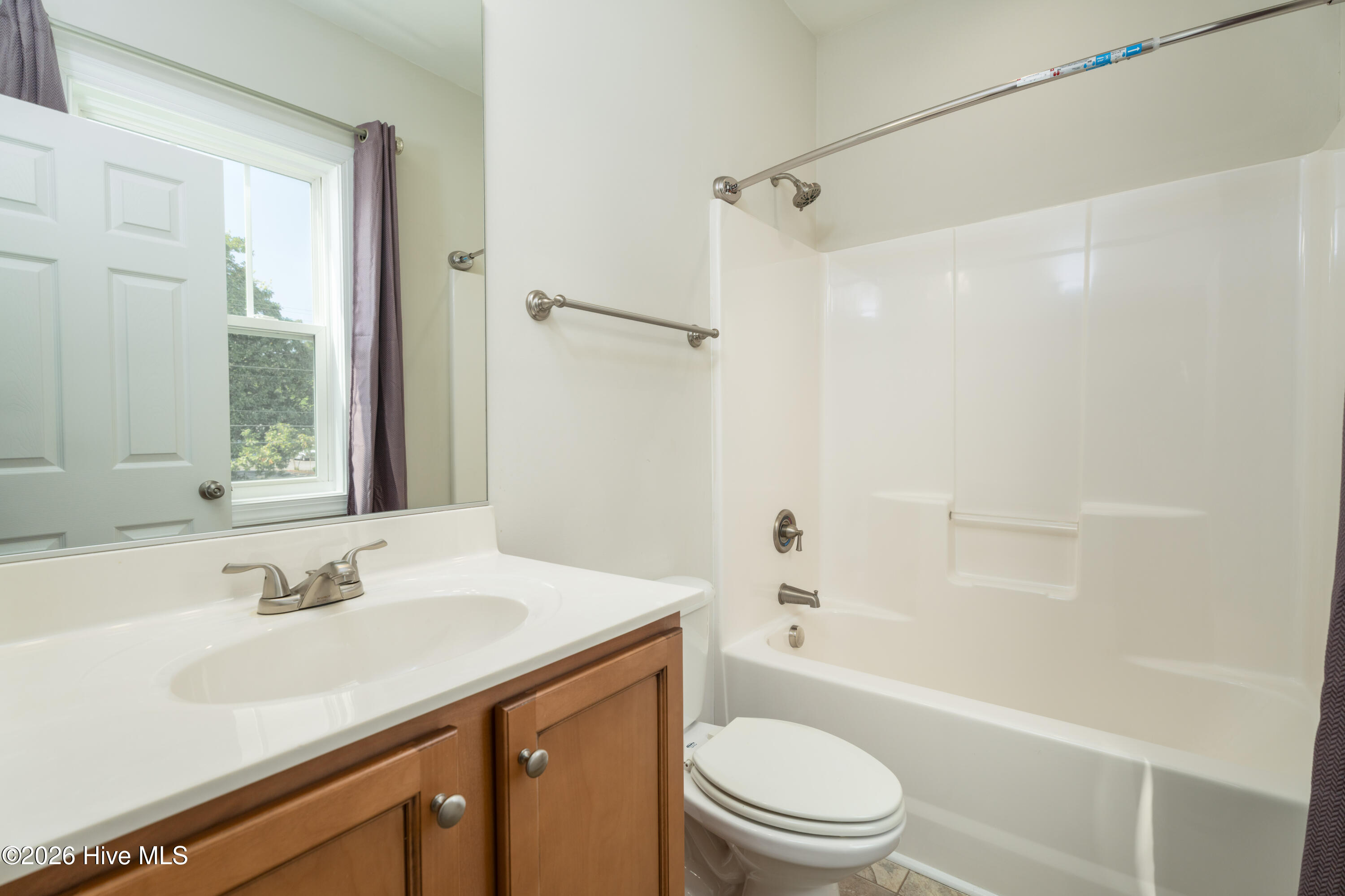 100569563 | Photo 17