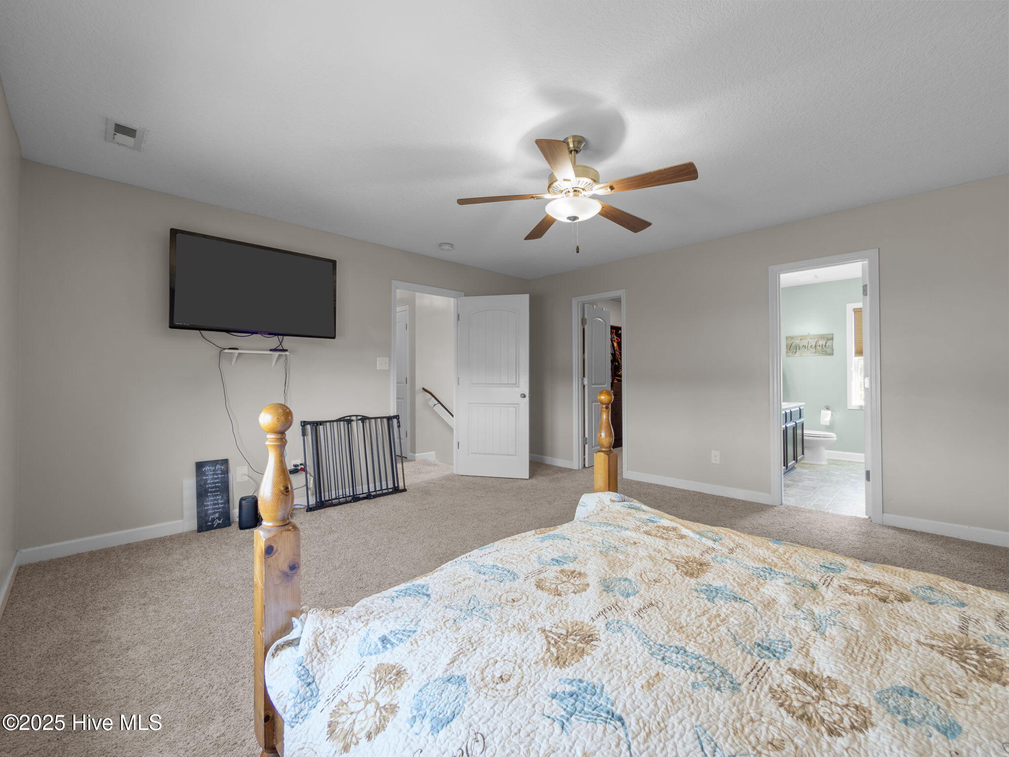 100534752 | Photo 22