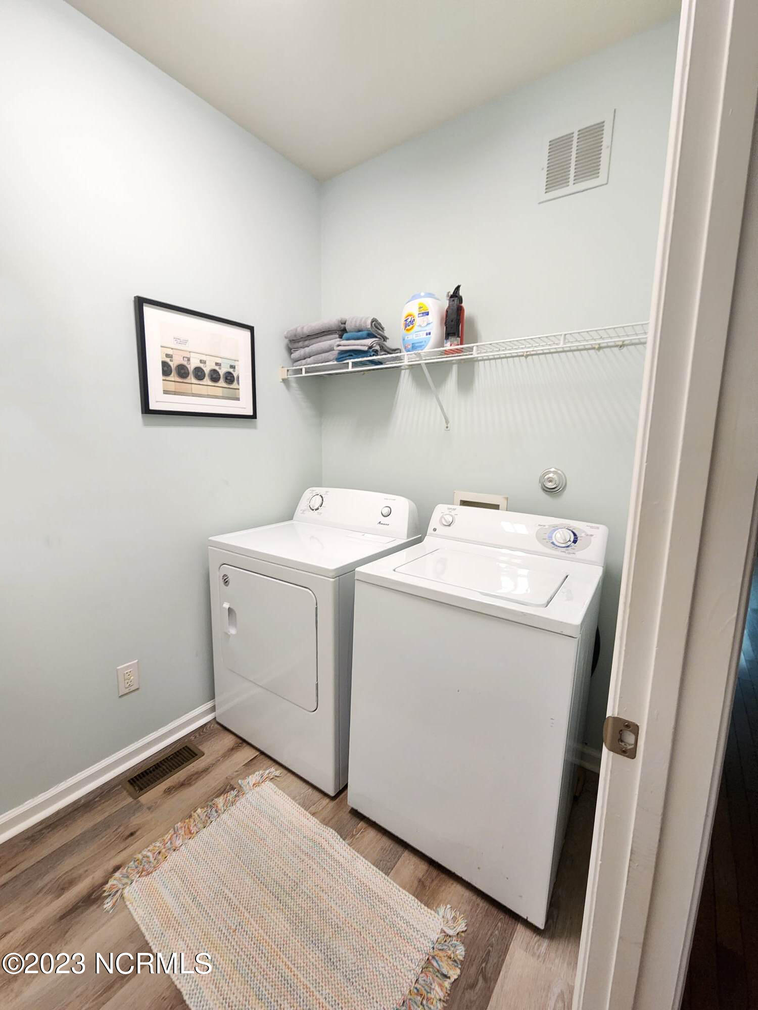 100564082 | Photo 12