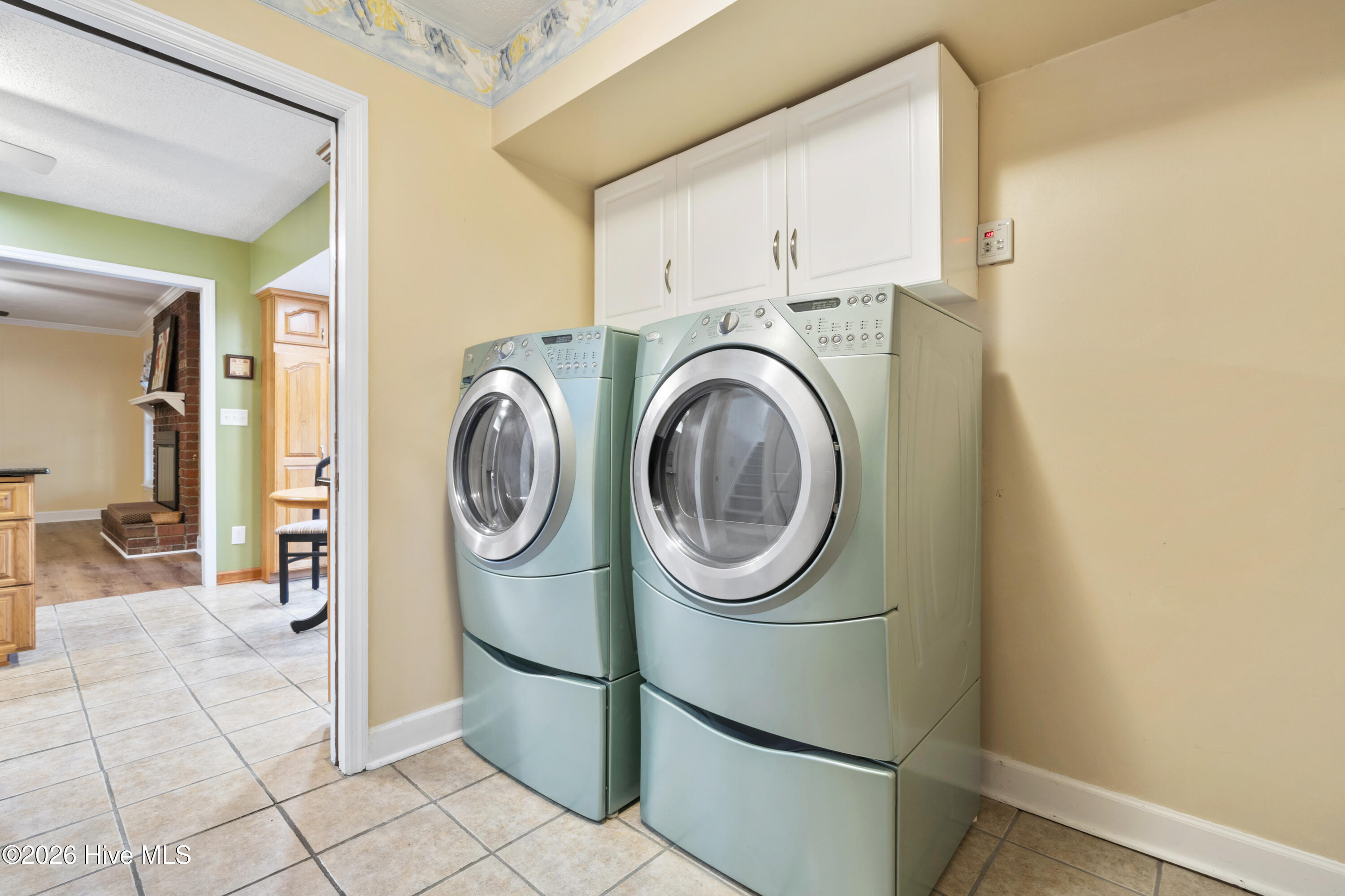 100549887 | Photo 25