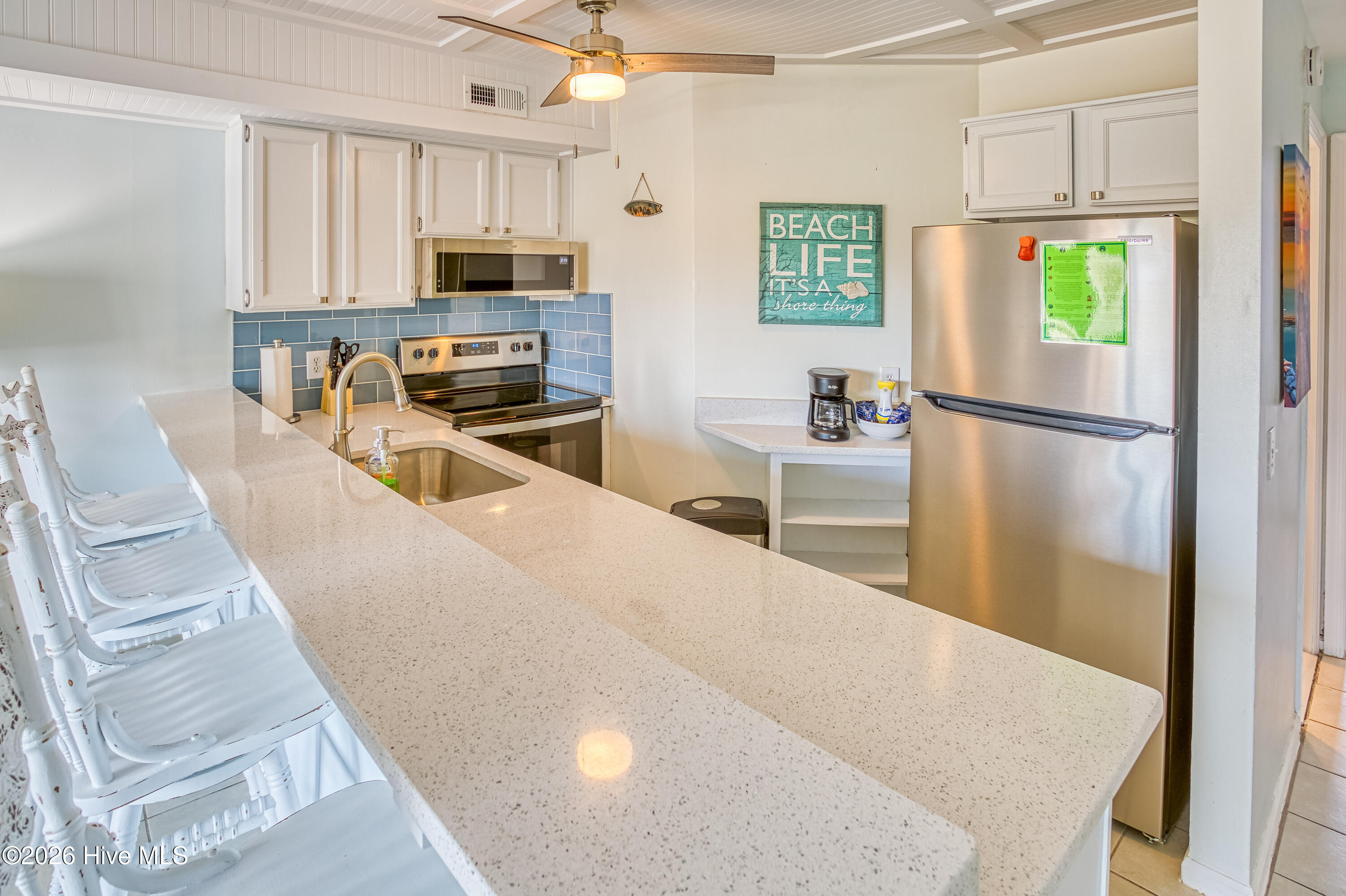 100558011 | Photo 11