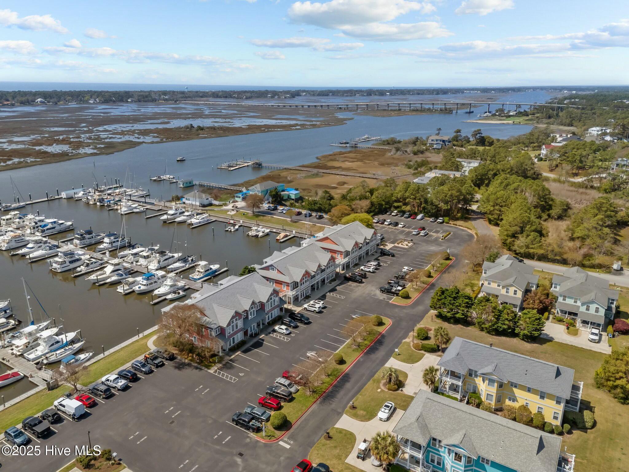 100552345 | Photo 19