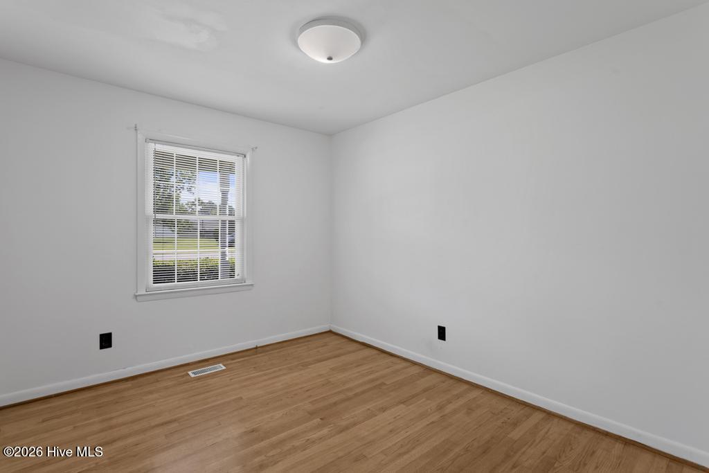 100567608 | Photo 14