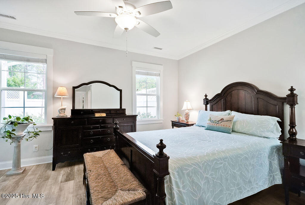 100514190 | Photo 25