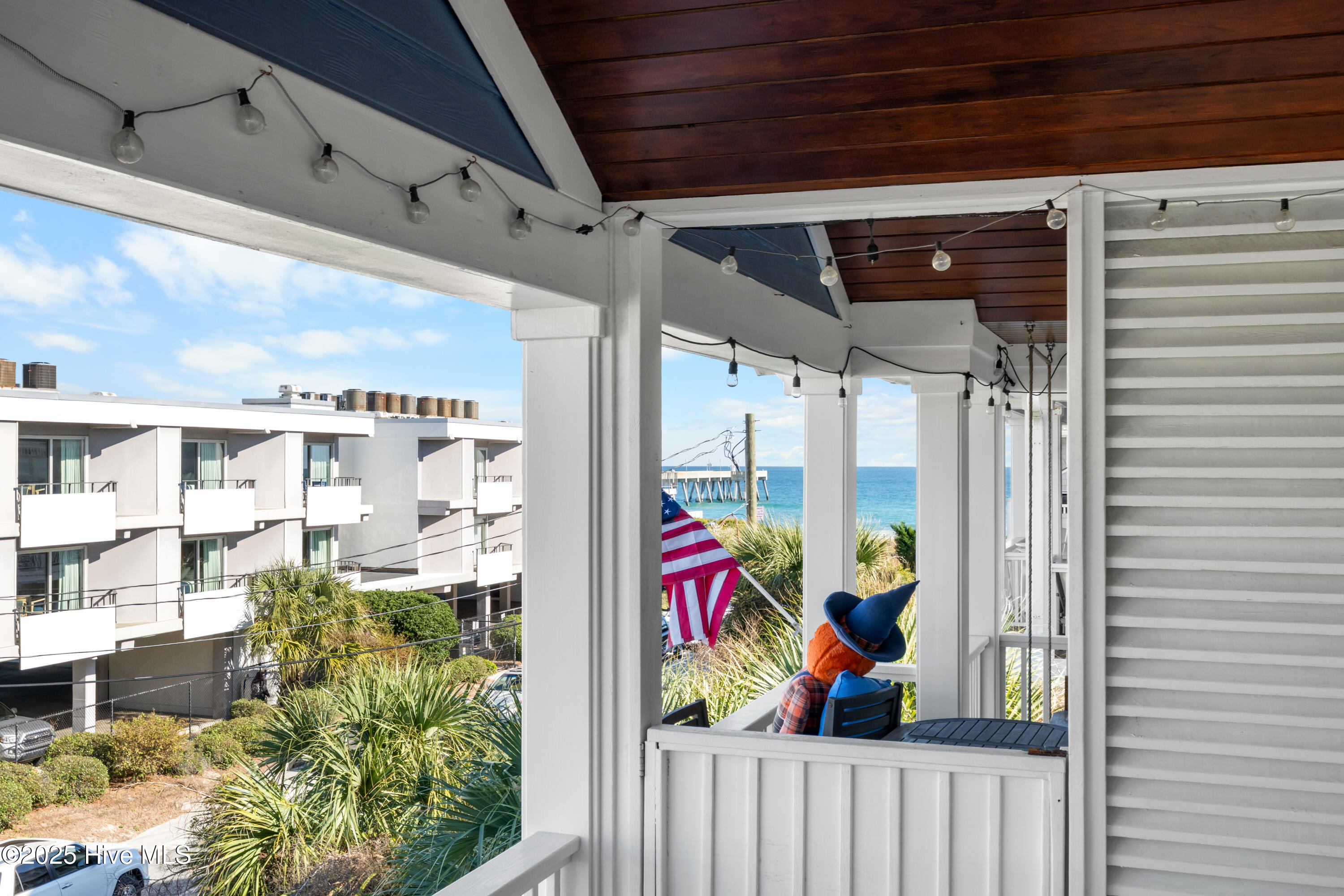 100541369 | Photo 39