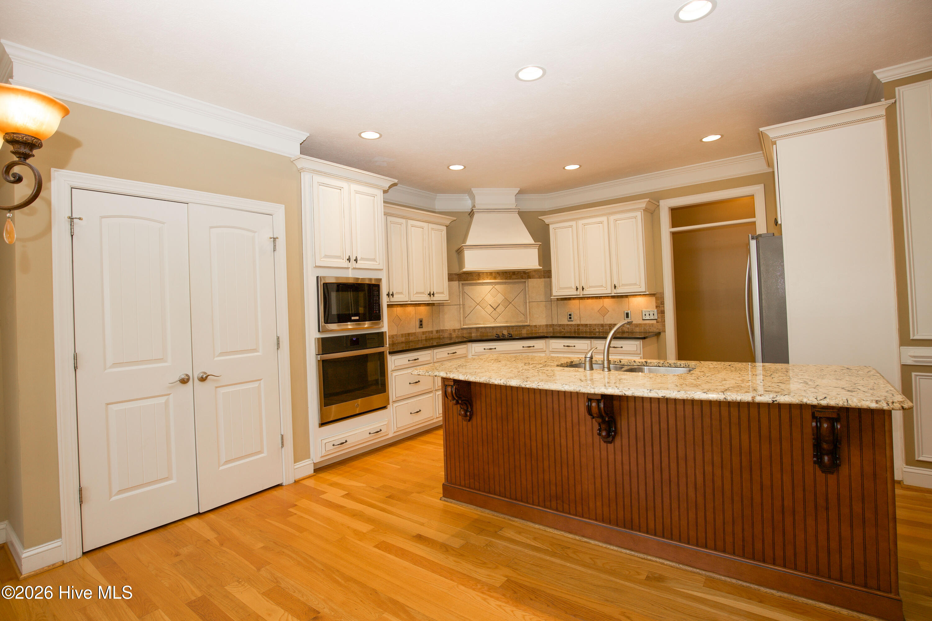 16 Montrose Ct-34