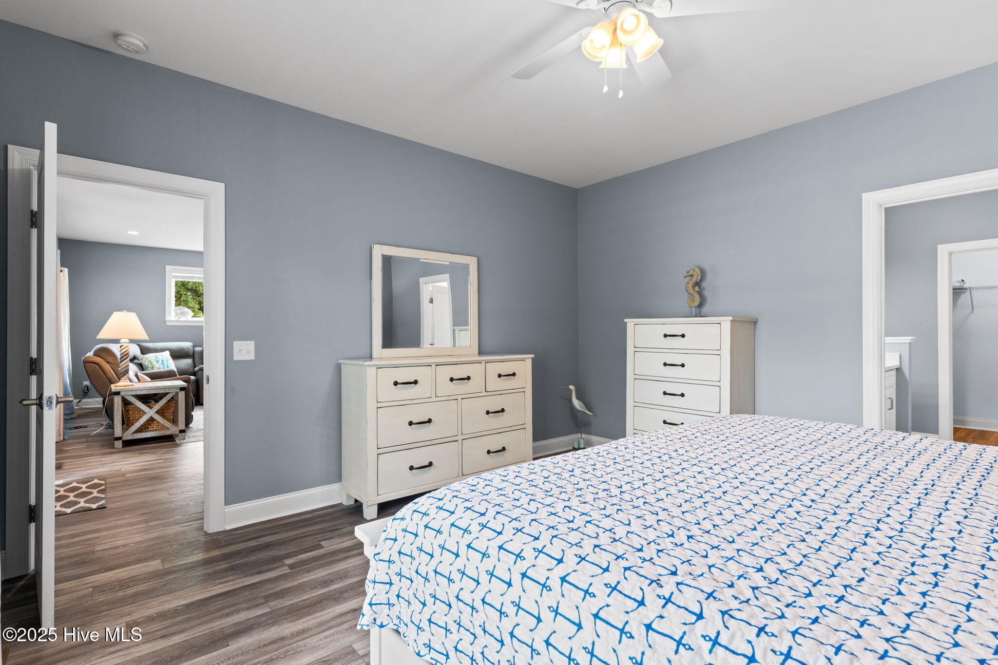 100530227 | Photo 36