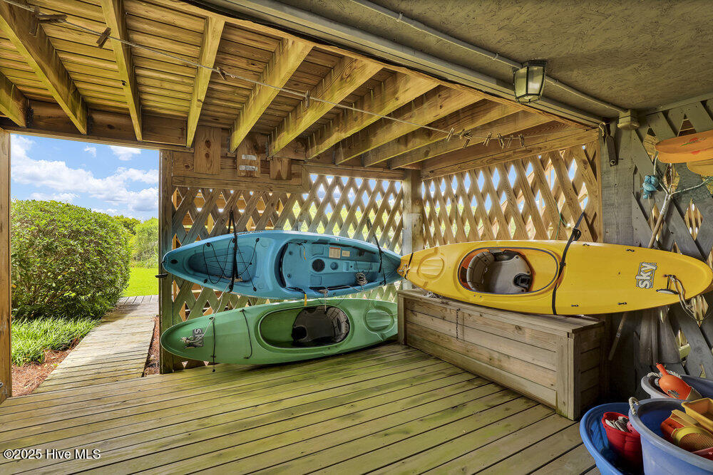 100513215 | Photo 40