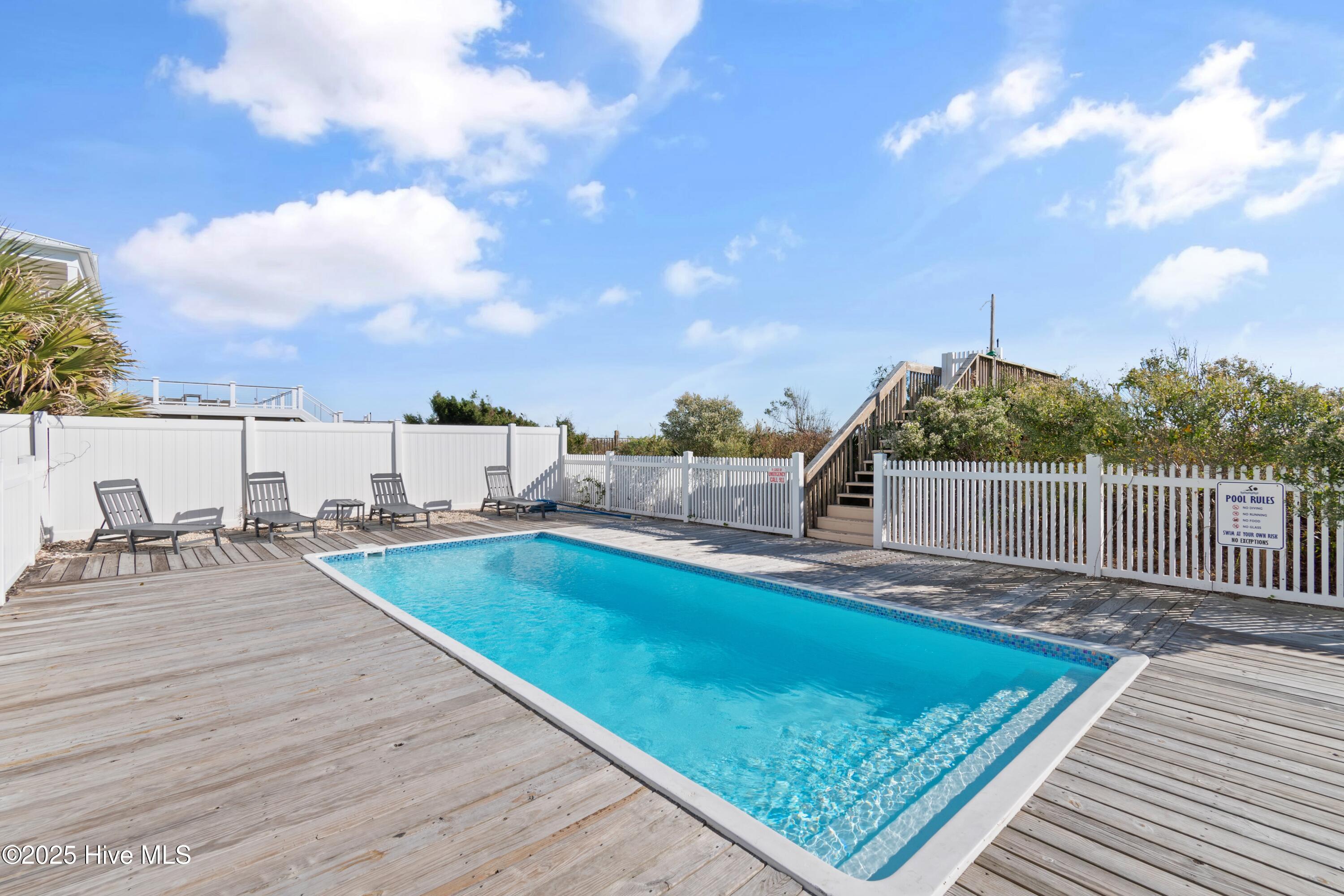 100541214 | Photo 13