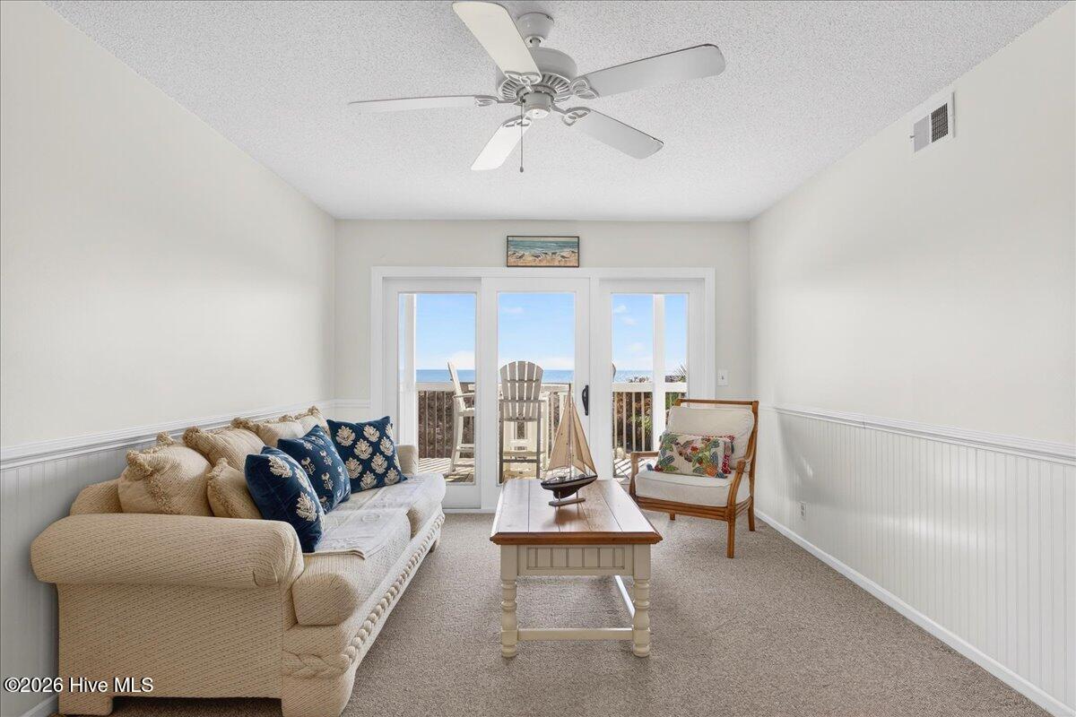 100549520 | Photo 10