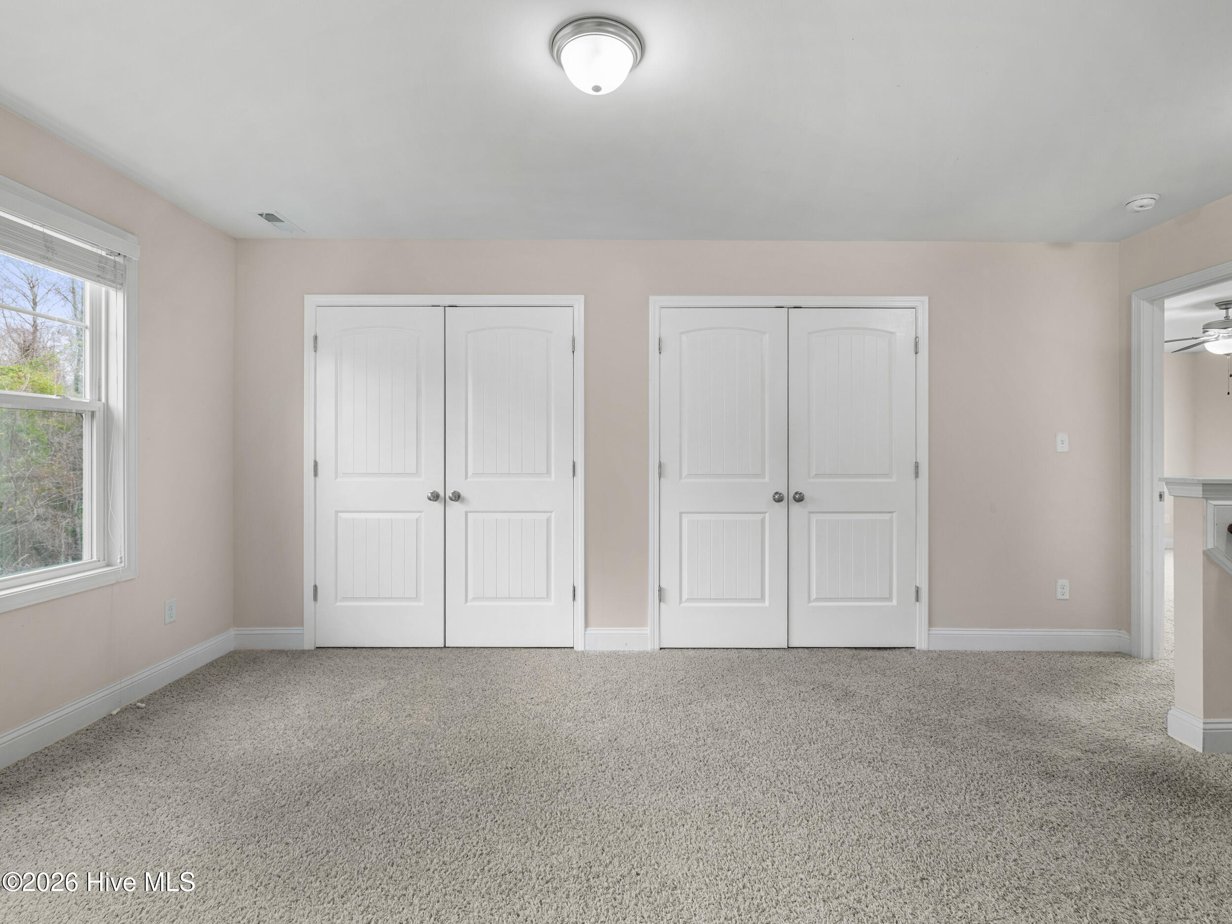 100548772 | Photo 28