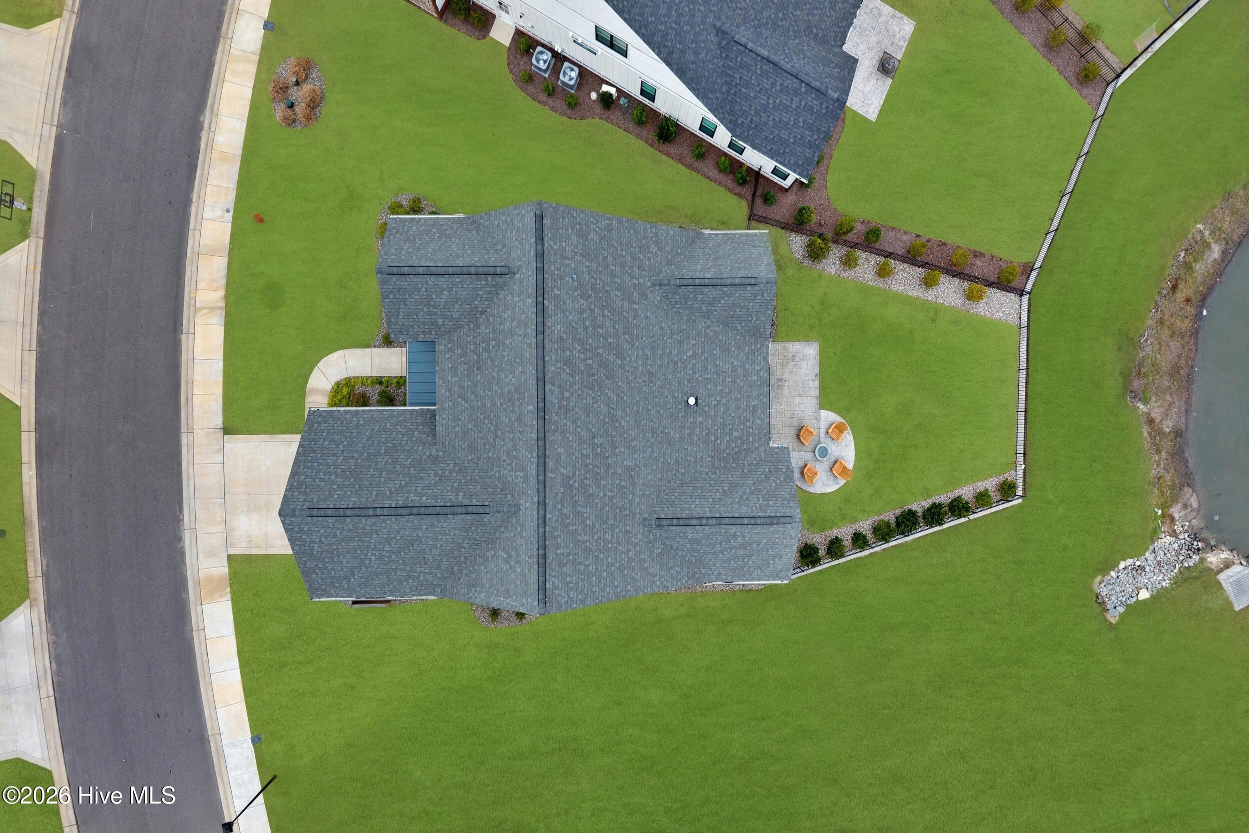 100551729 | Photo 54