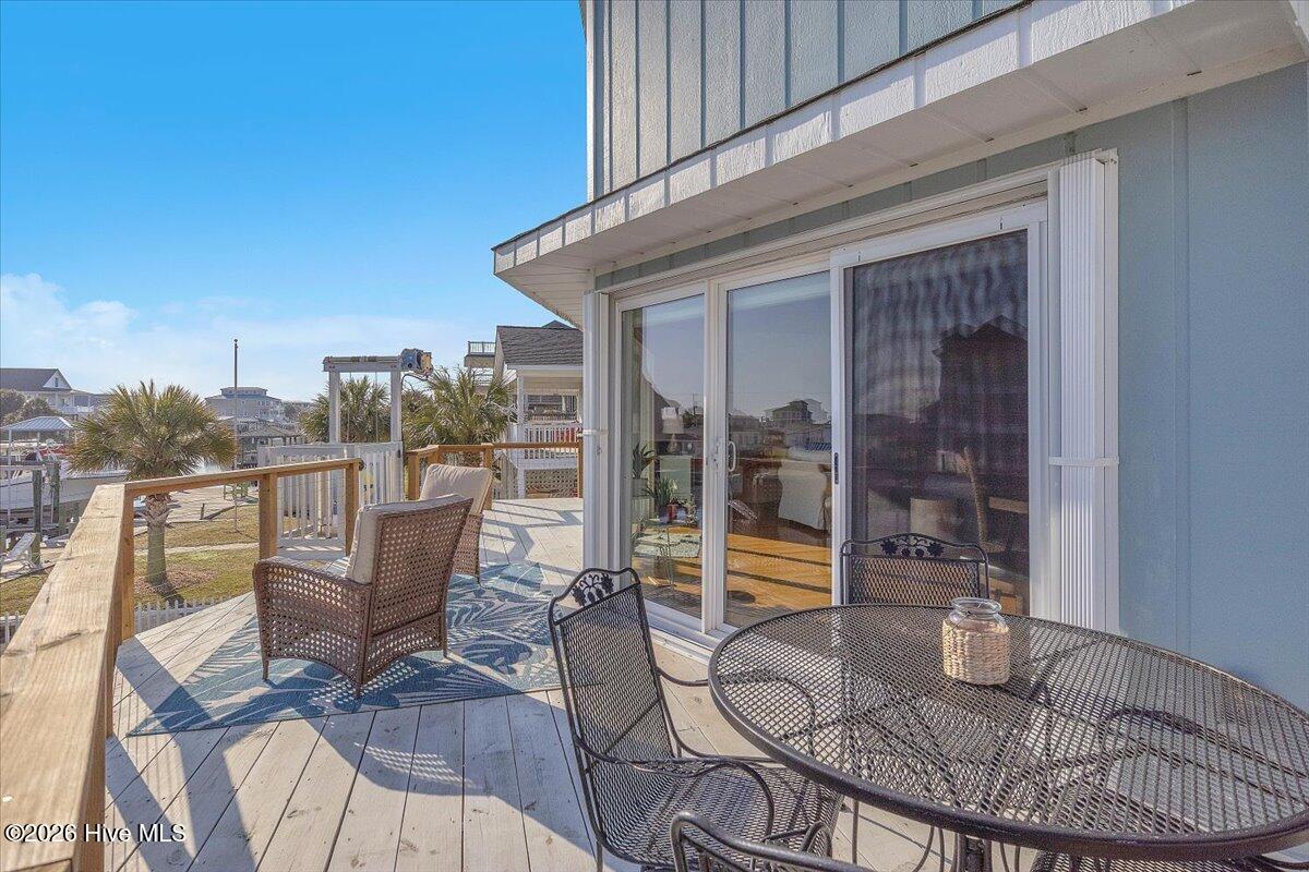 100559850 | Photo 54