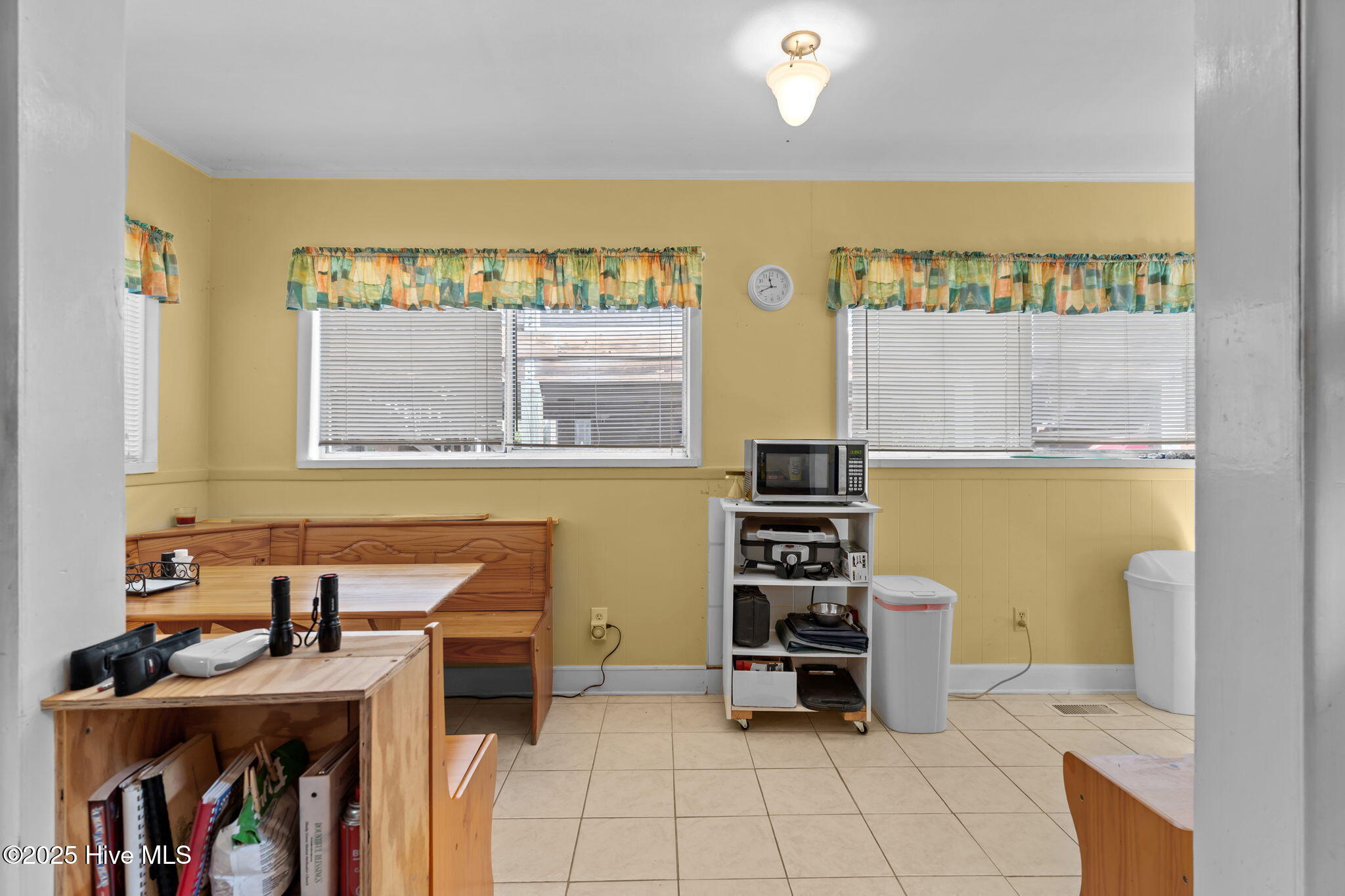 100536302 | Photo 17