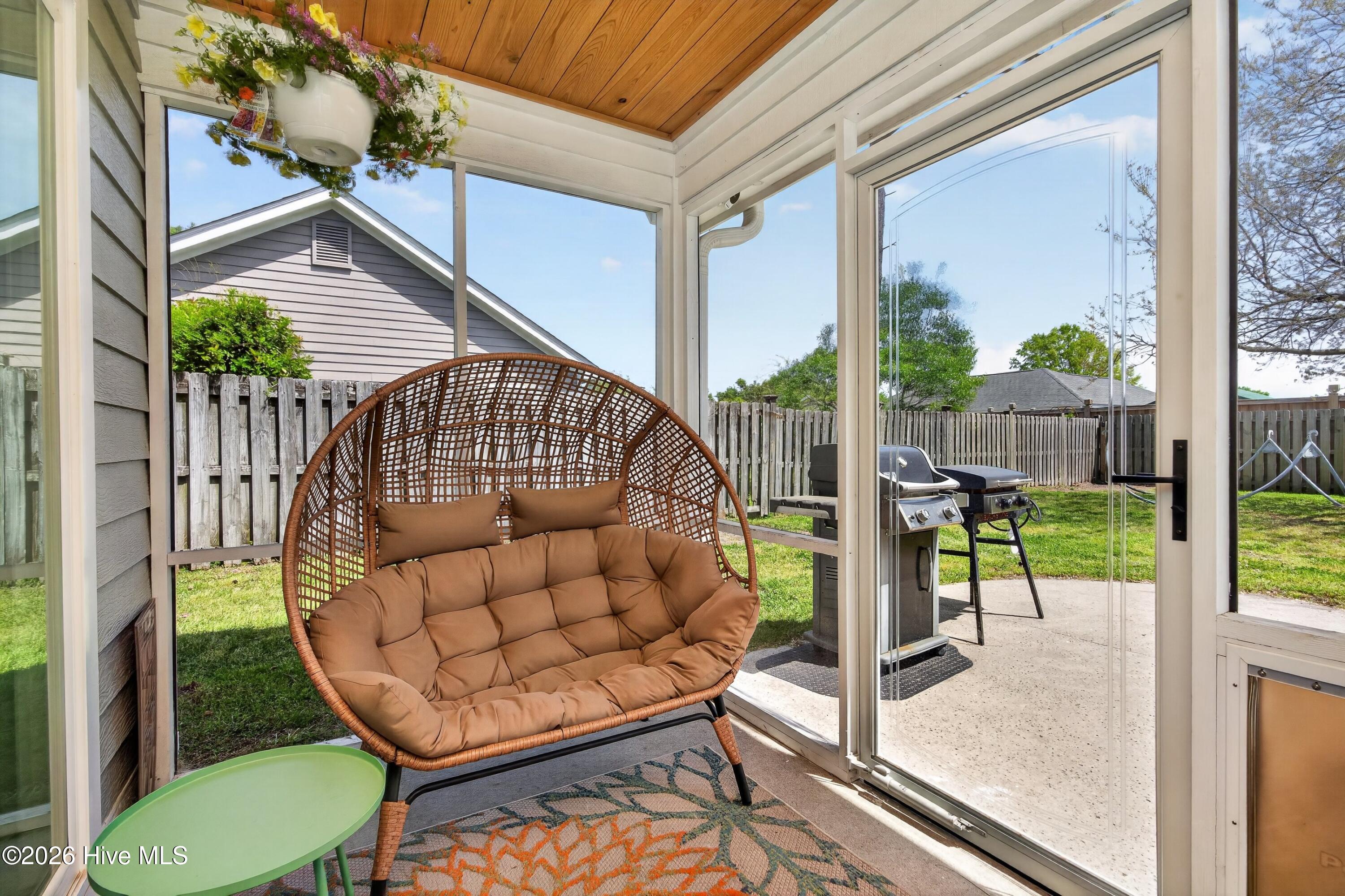 100566584 | Photo 20