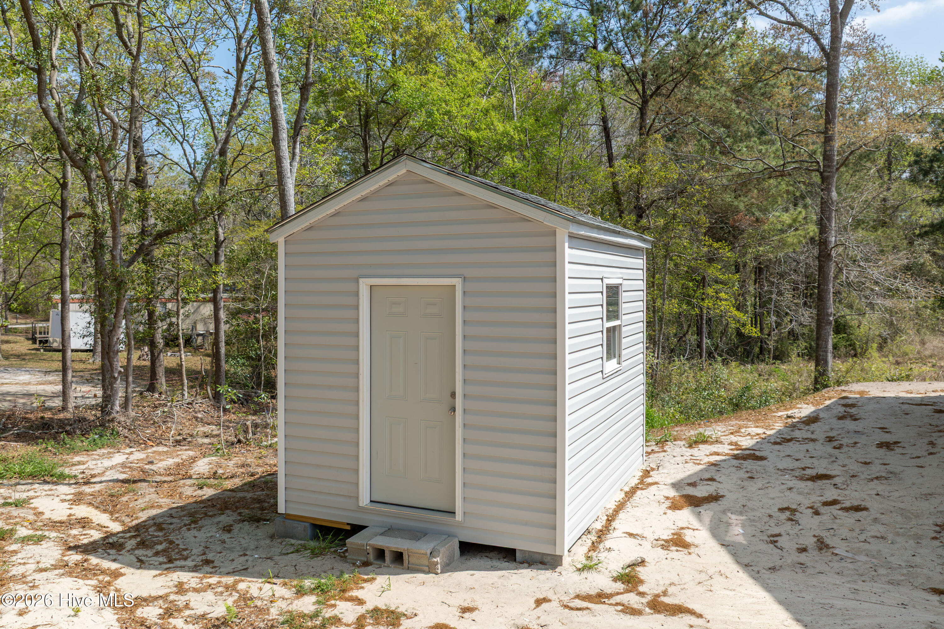 100563323 | Photo 24