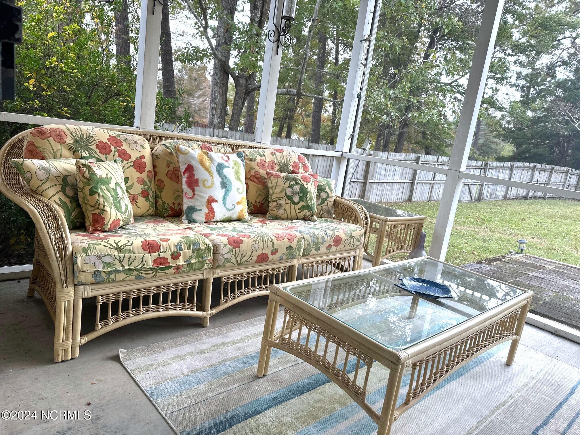 100551798 | Photo 28