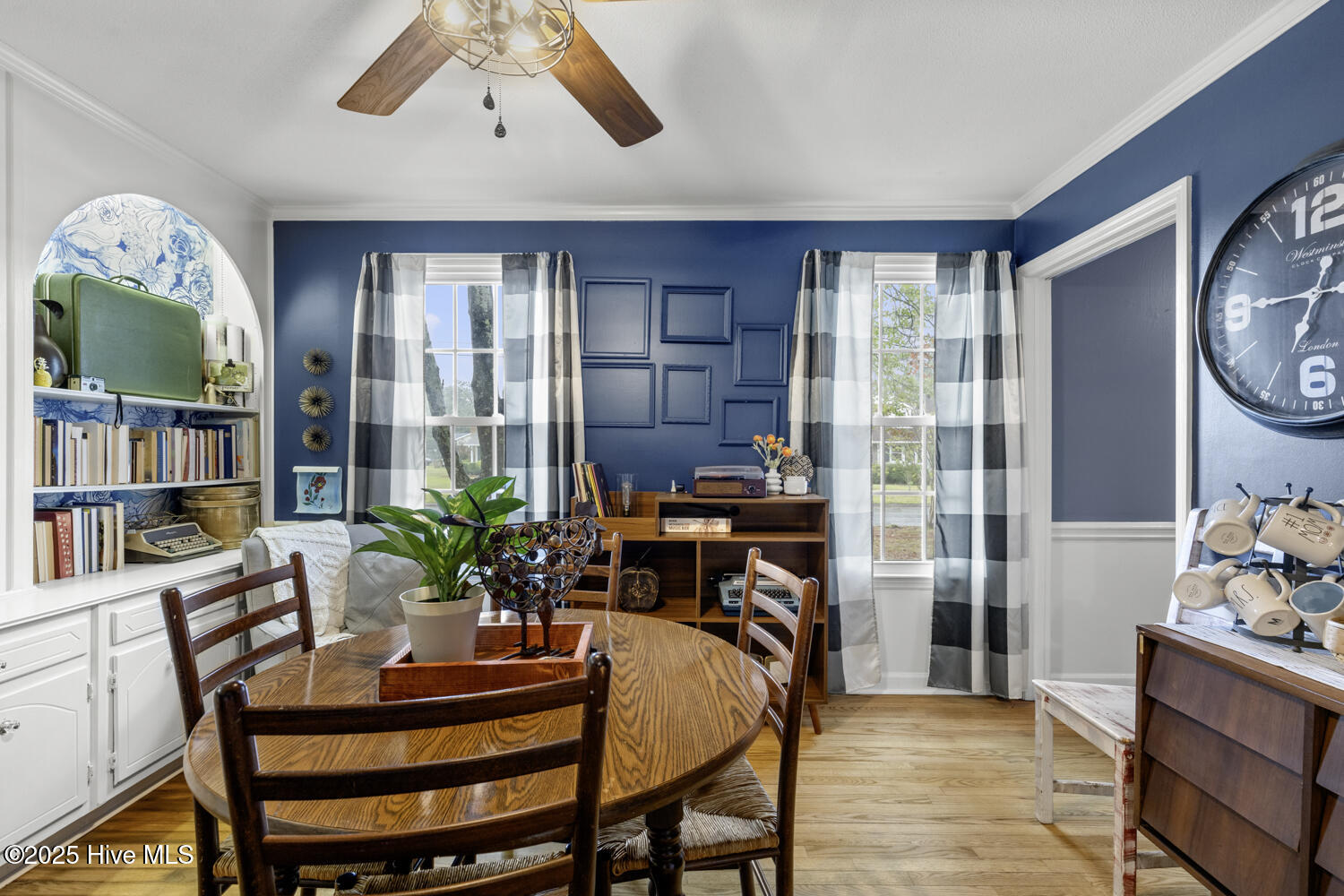 100539145 | Photo 23