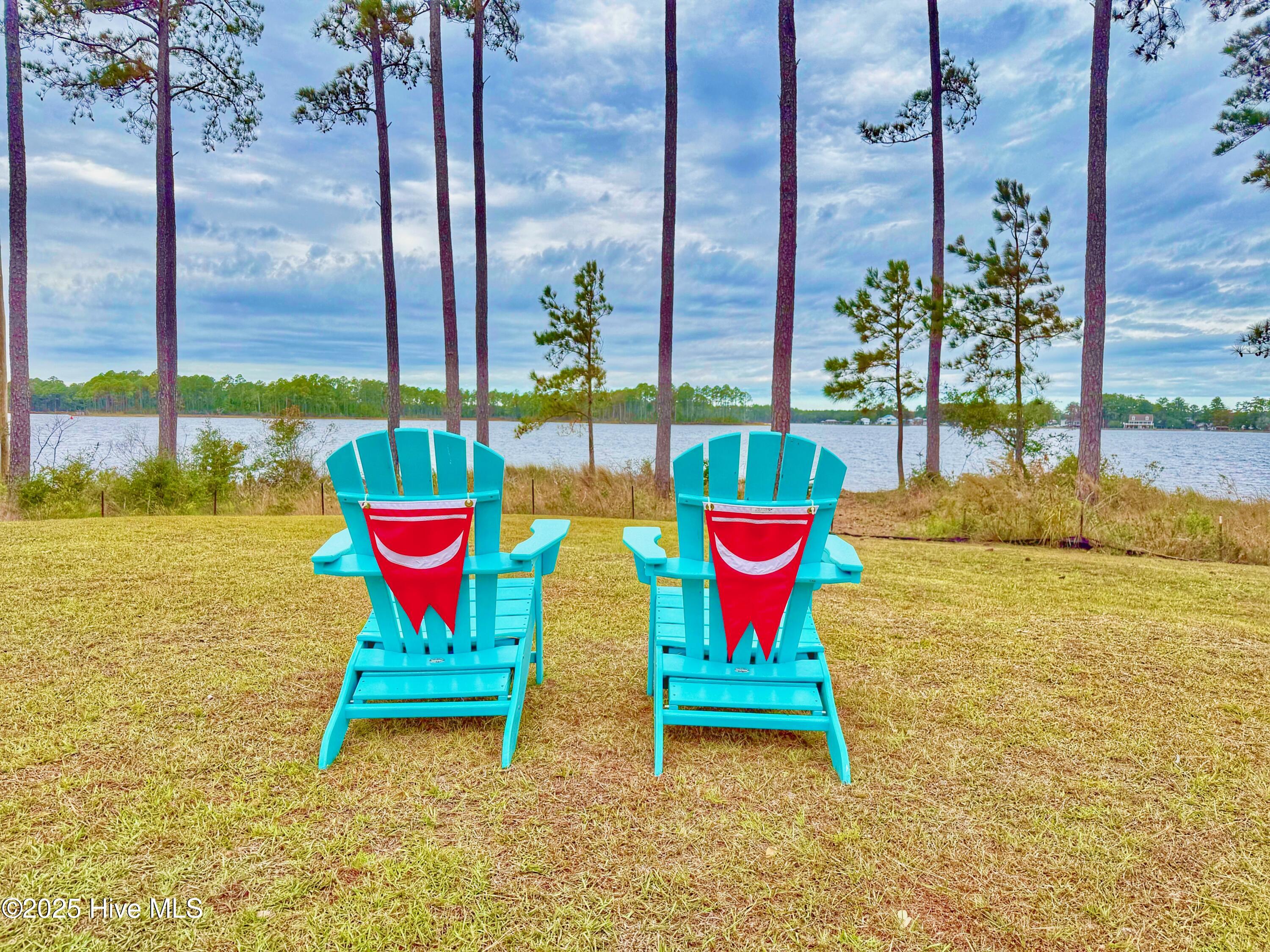 71 Jayne Point, Oriental, NC, 28571