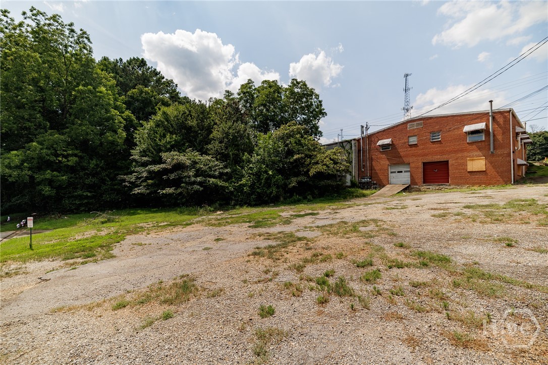 2109 W Broad Street