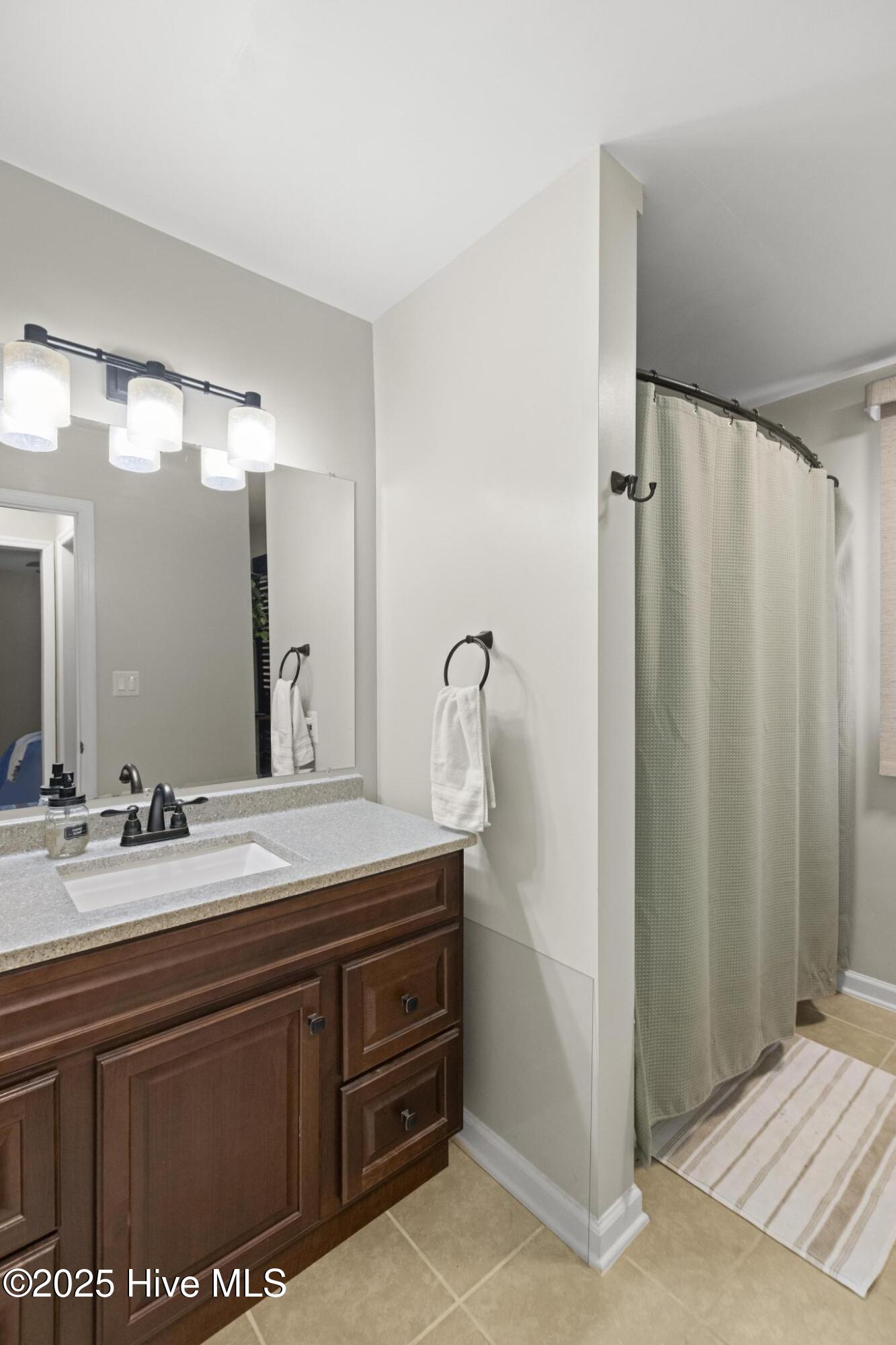 100546254 | Photo 27