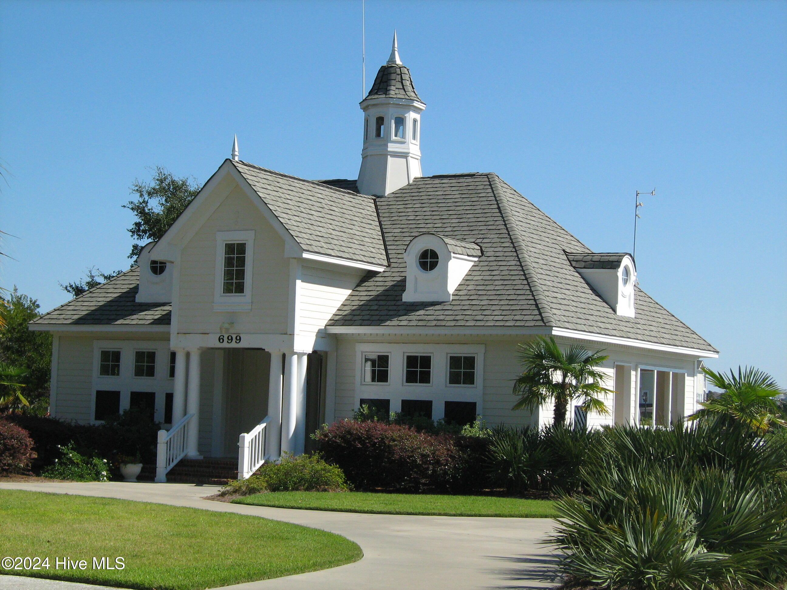 100548442 | Photo 25