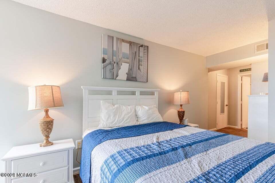 100426007 | Photo 19