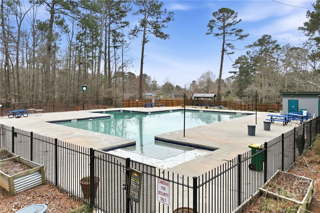 Hampton Park Subdivision Pool