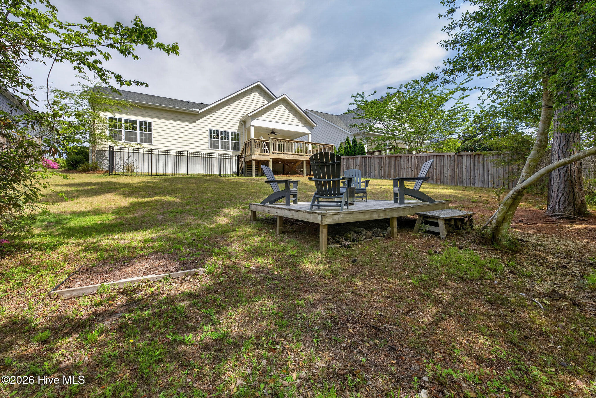 100567052 | Photo 46