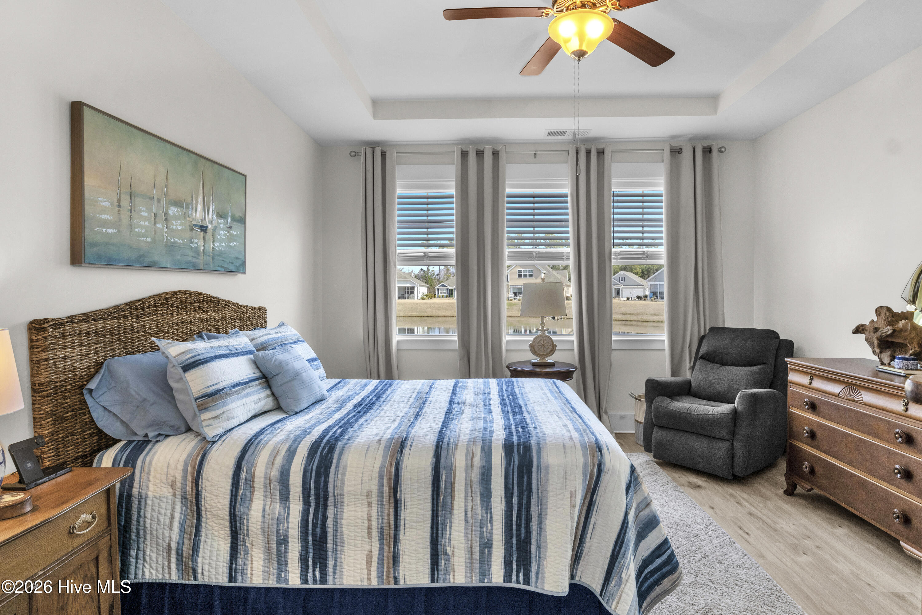 100557593 | Photo 26