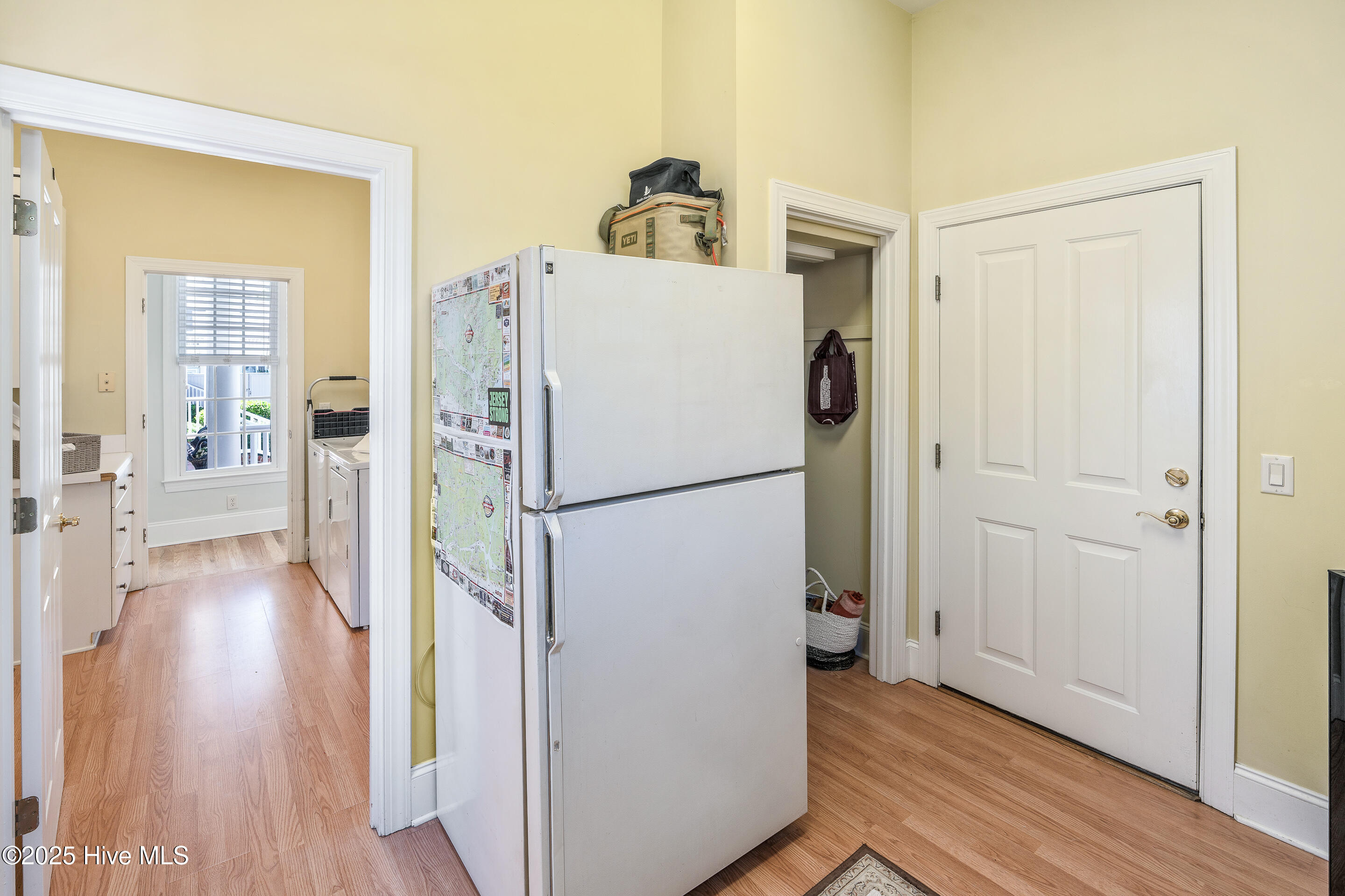 100520099 | Photo 41