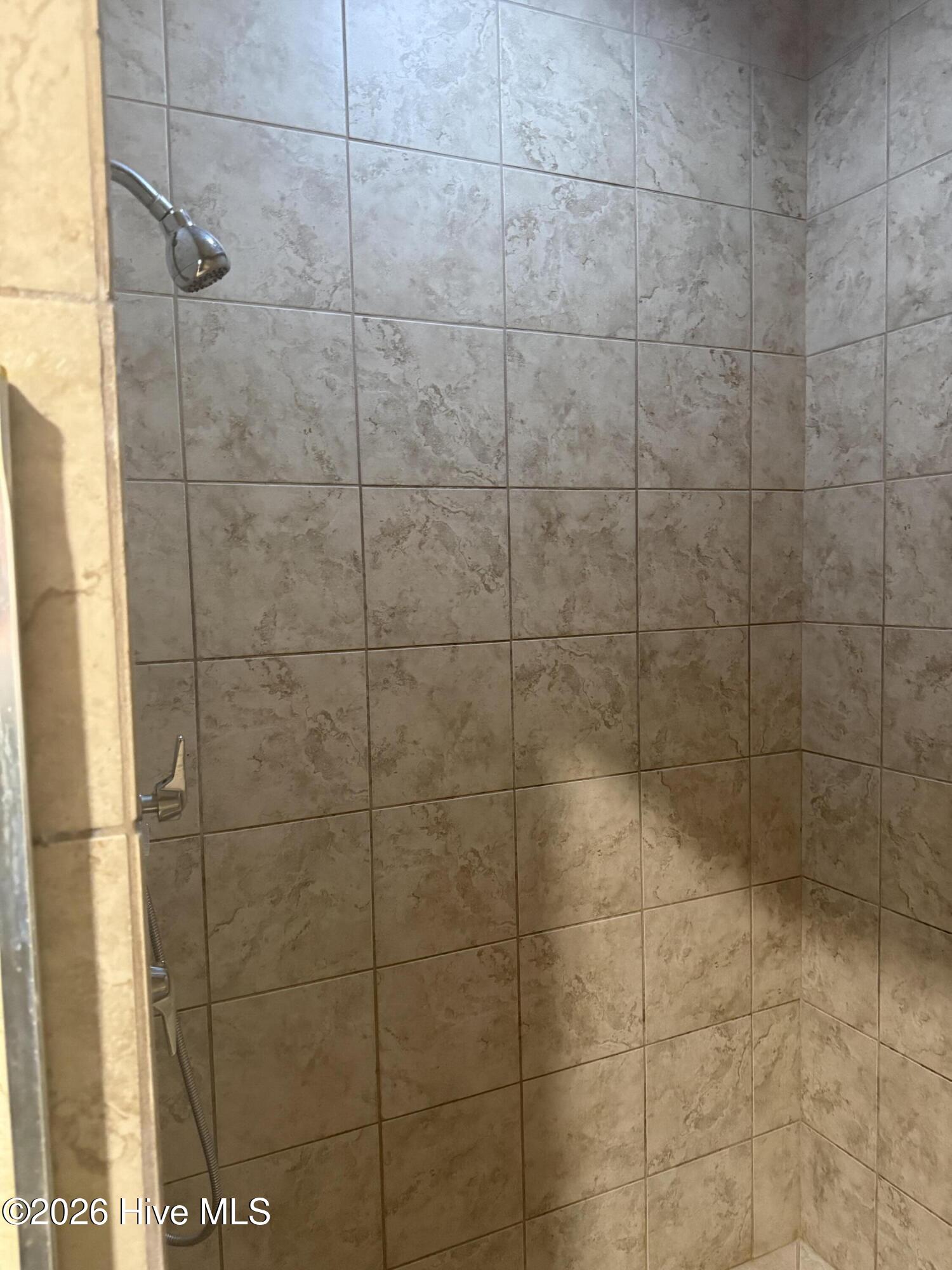 100555616 | Photo 16