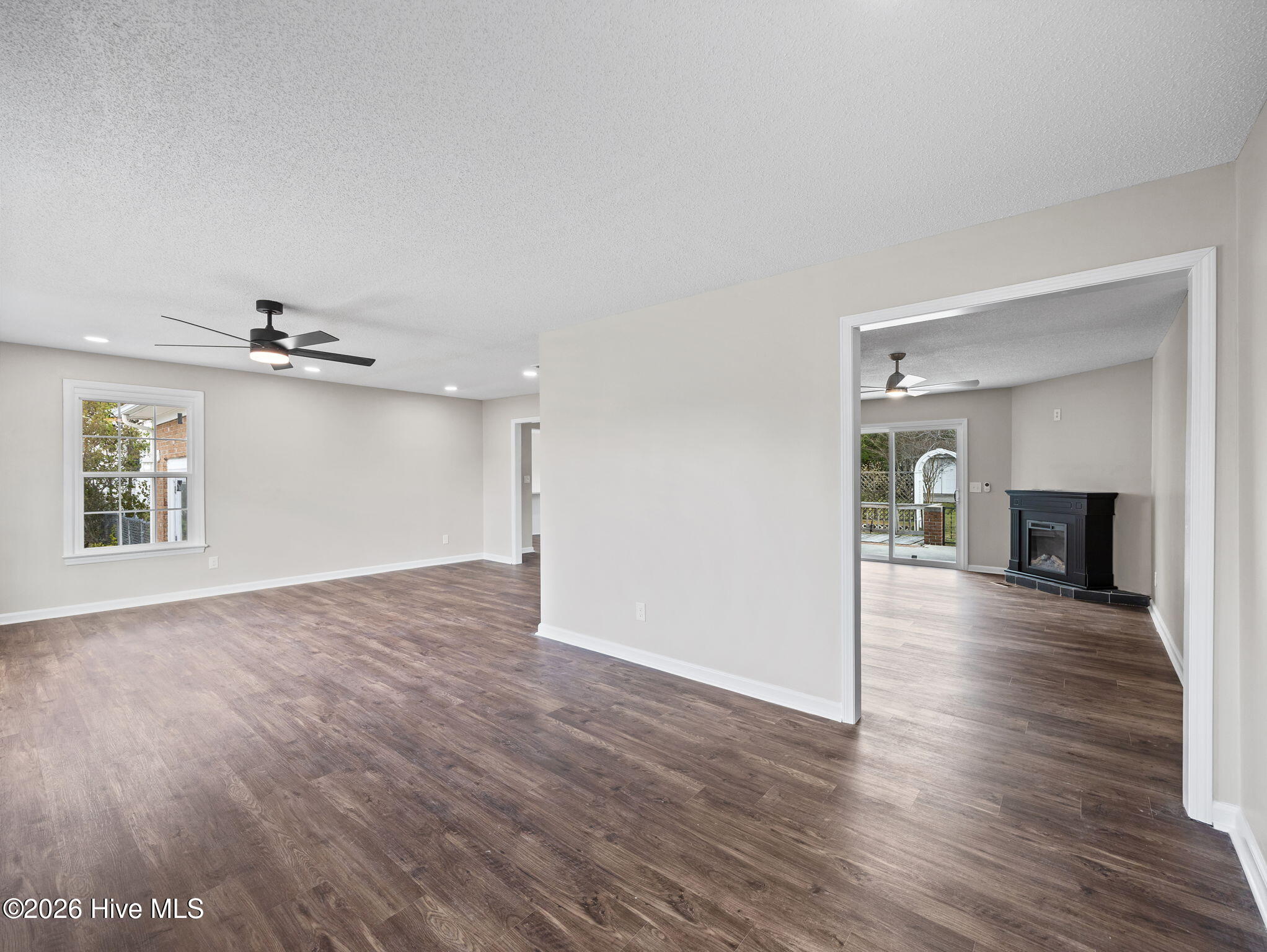 100564387 | Photo 10