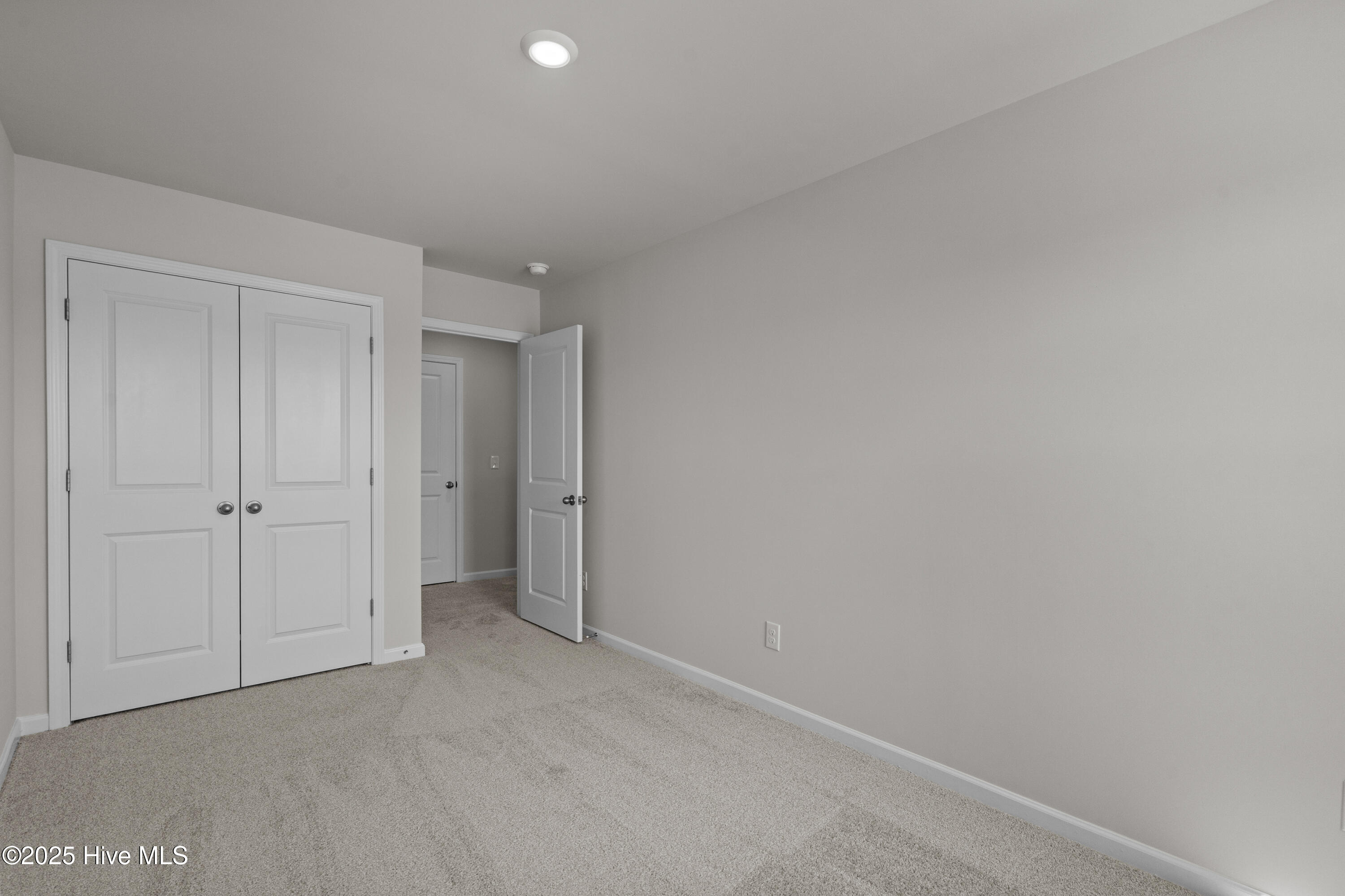 100534504 | Photo 34