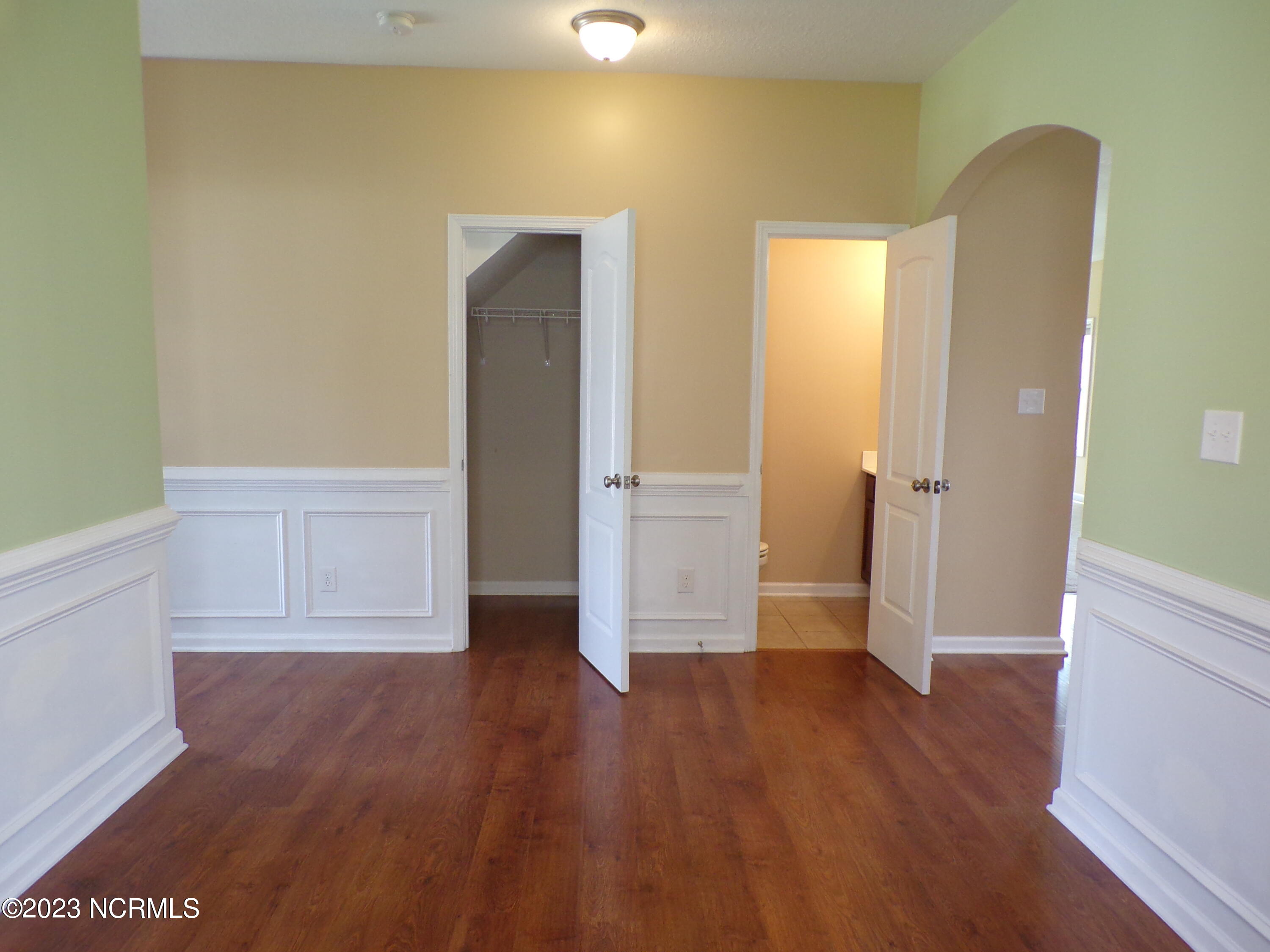 100559579 | Photo 36