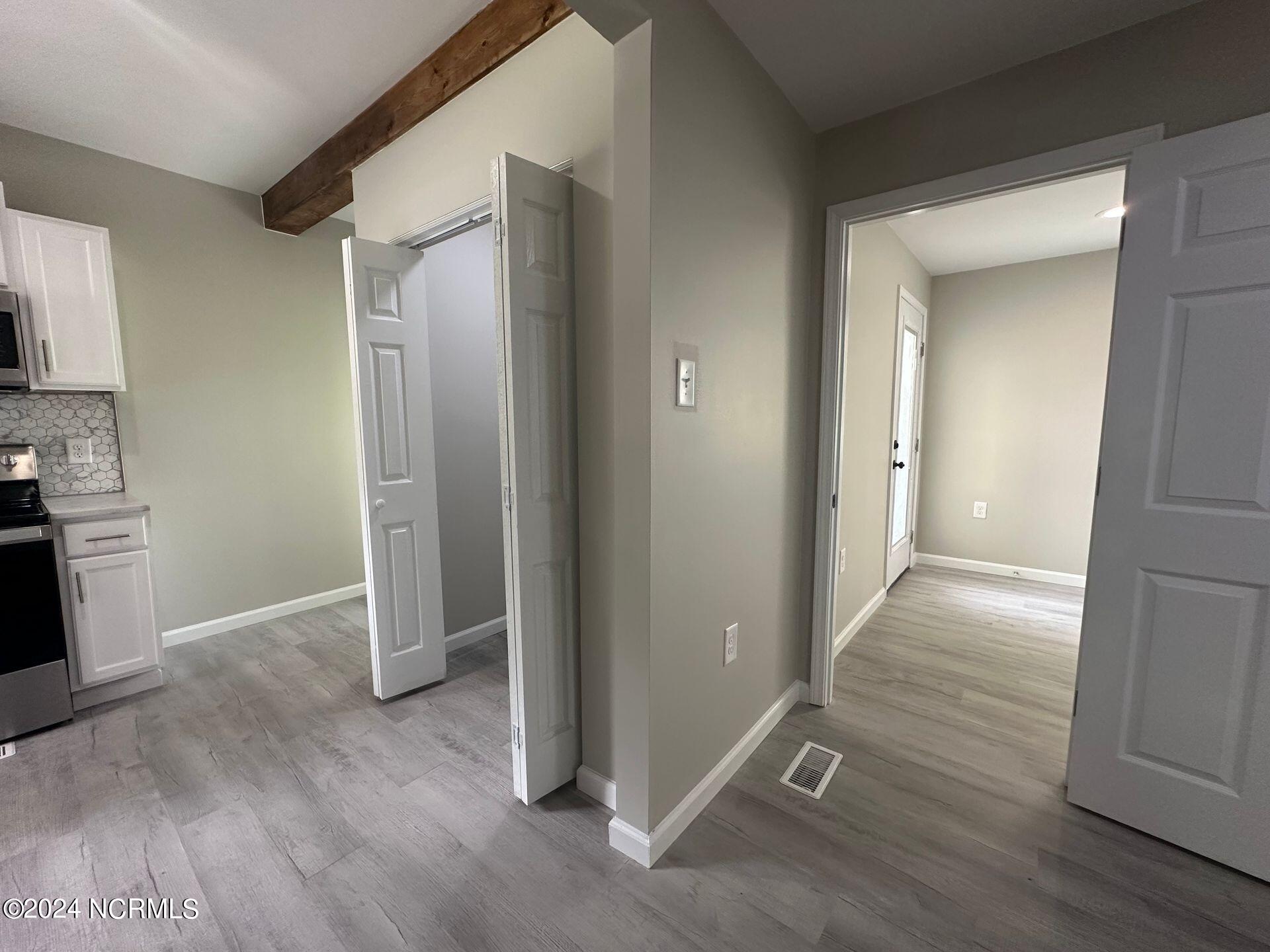 100545628 | Photo 24