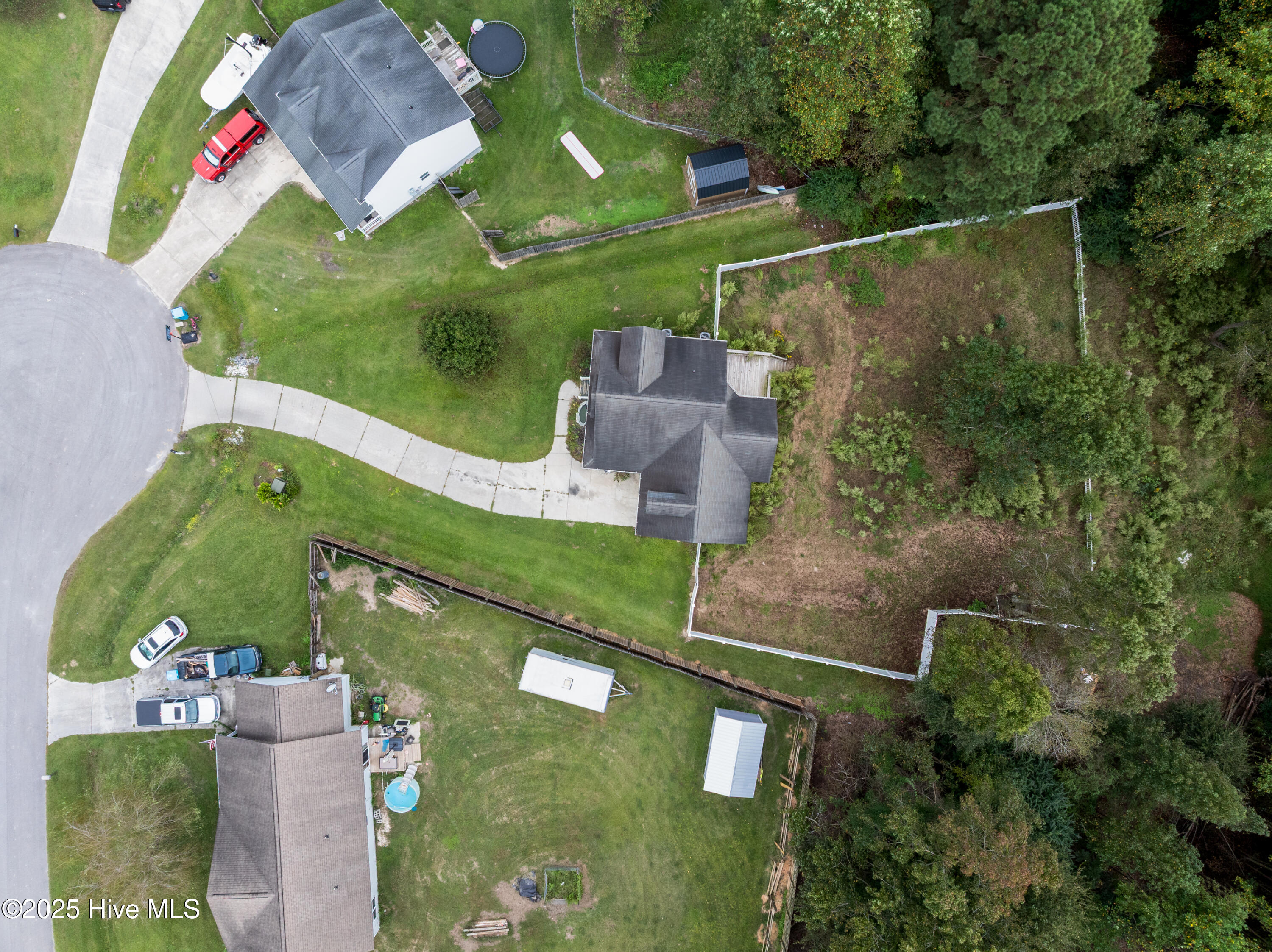 100536355 | Photo 28