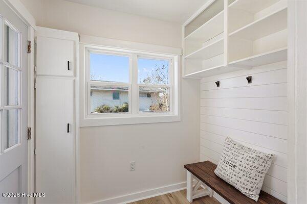 100556349 | Photo 17