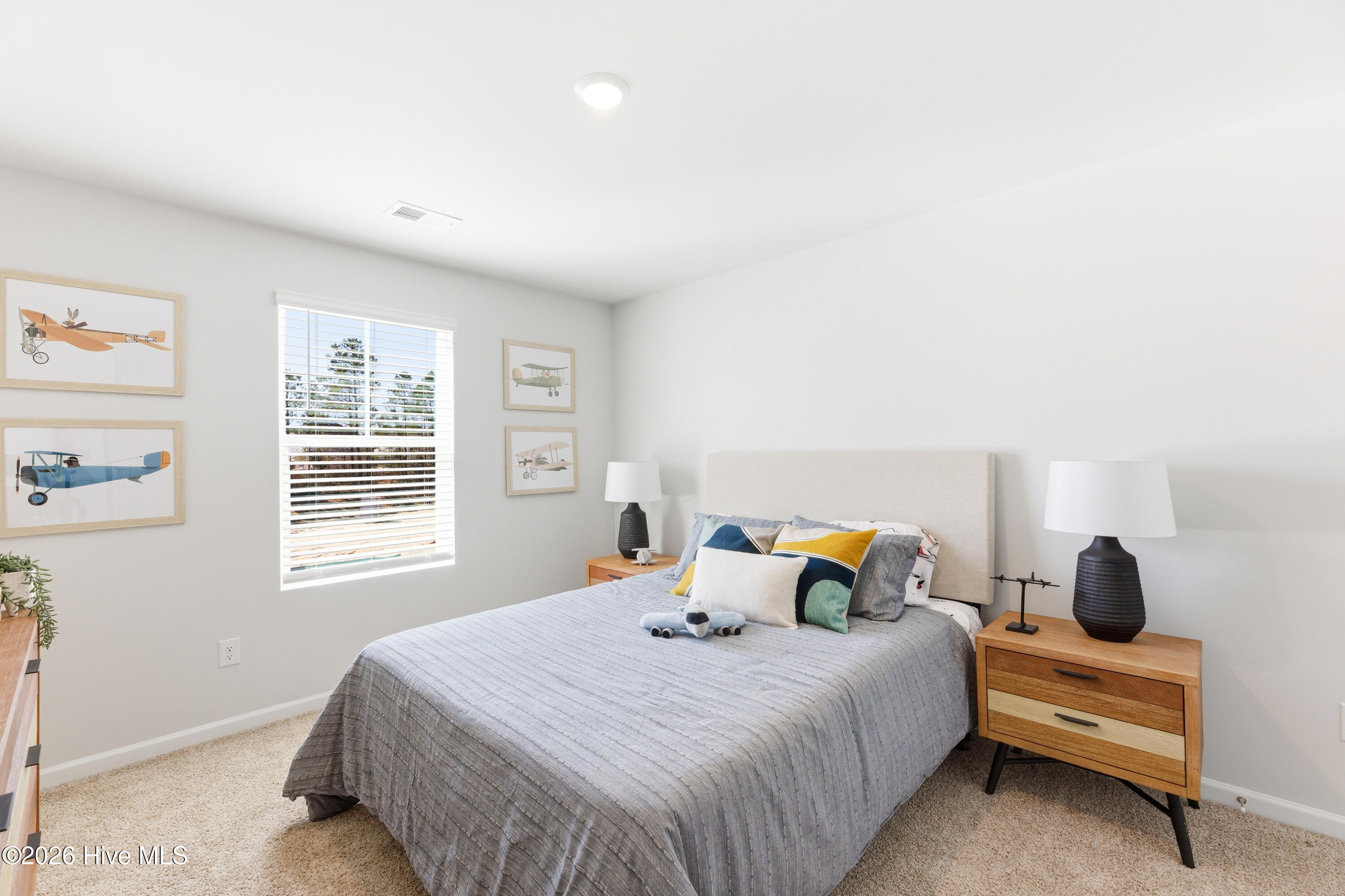 100557278 | Photo 17