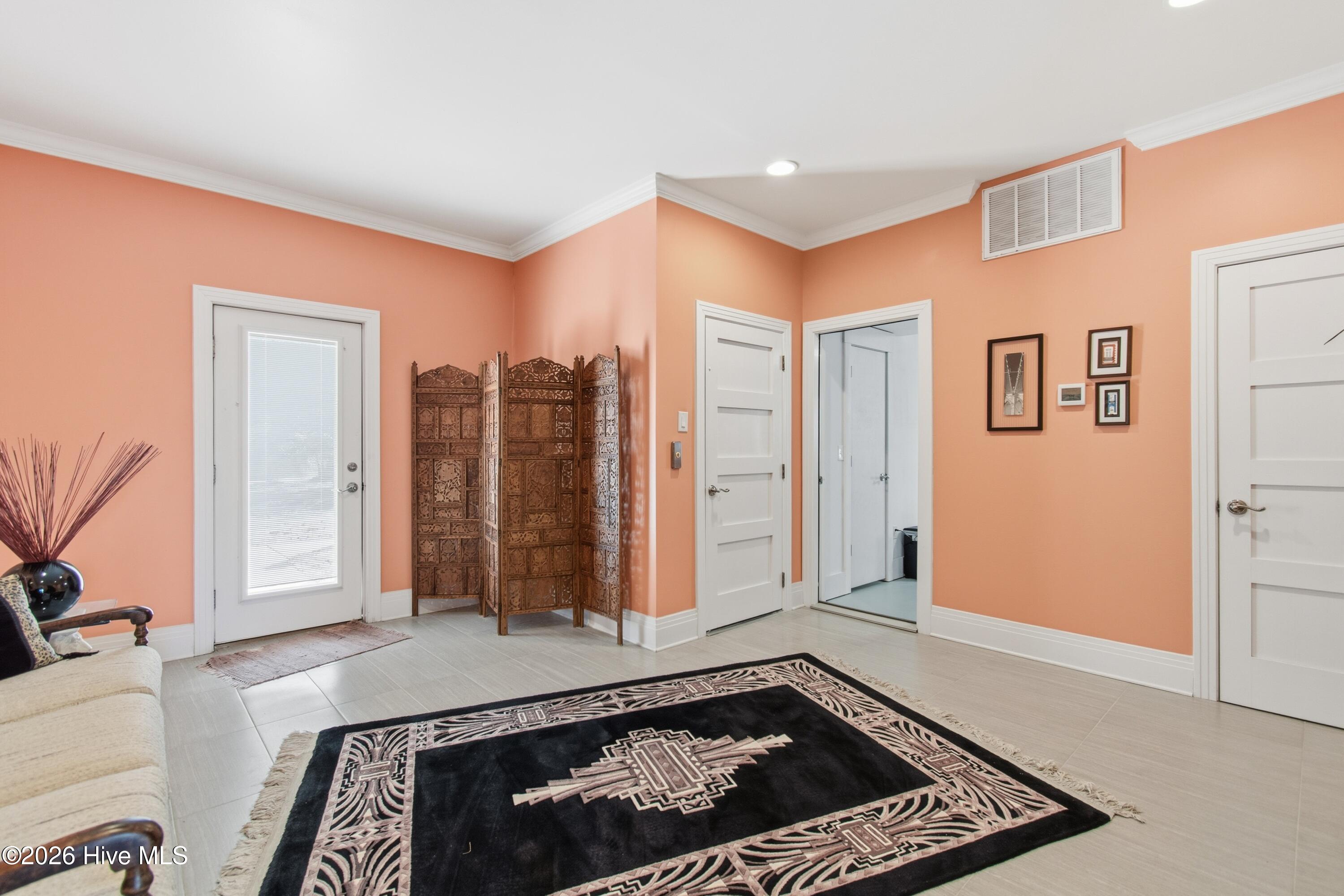 100549658 | Photo 66